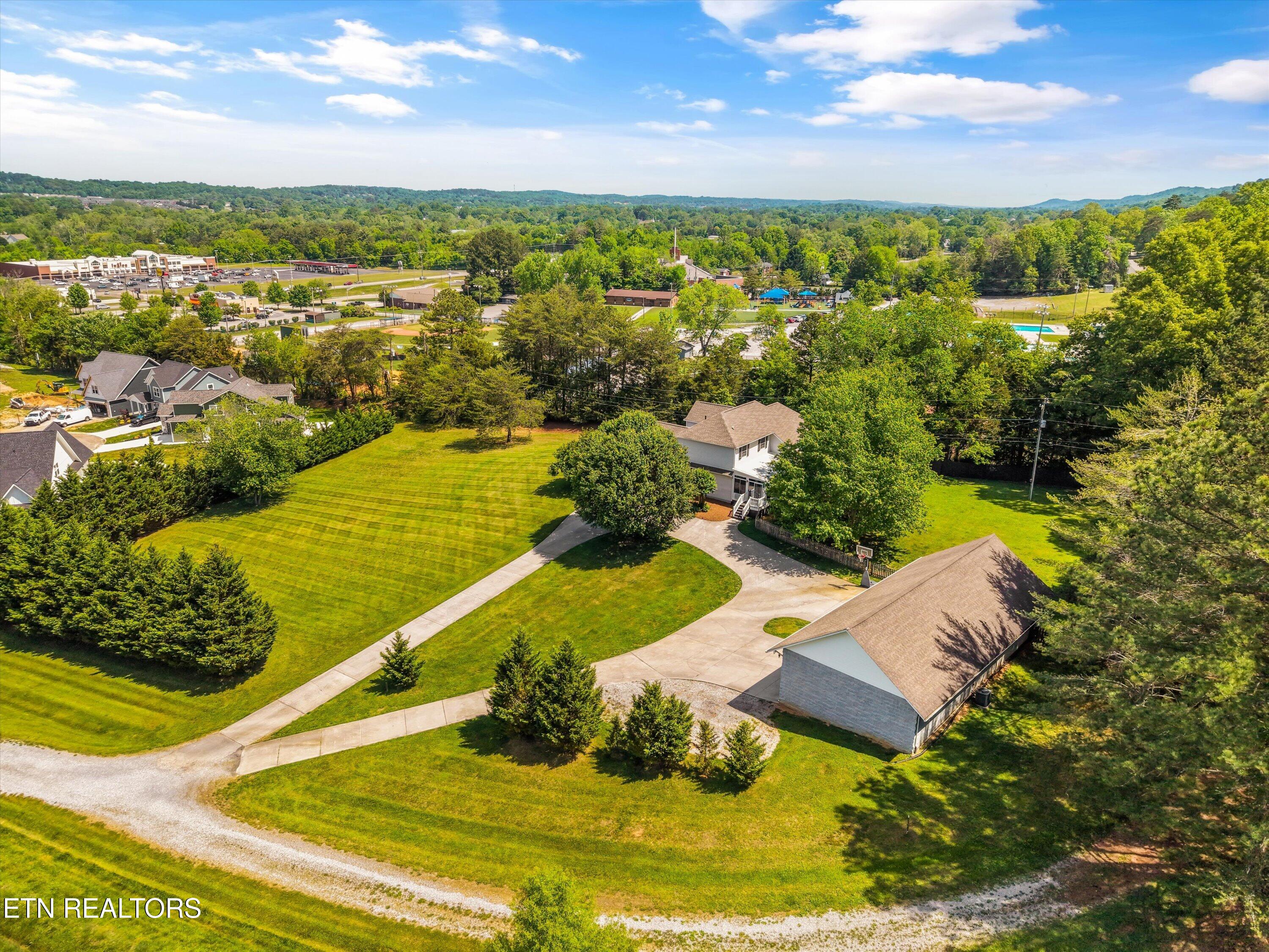 7523 Oak Ridge Highway Knoxville TN 37931