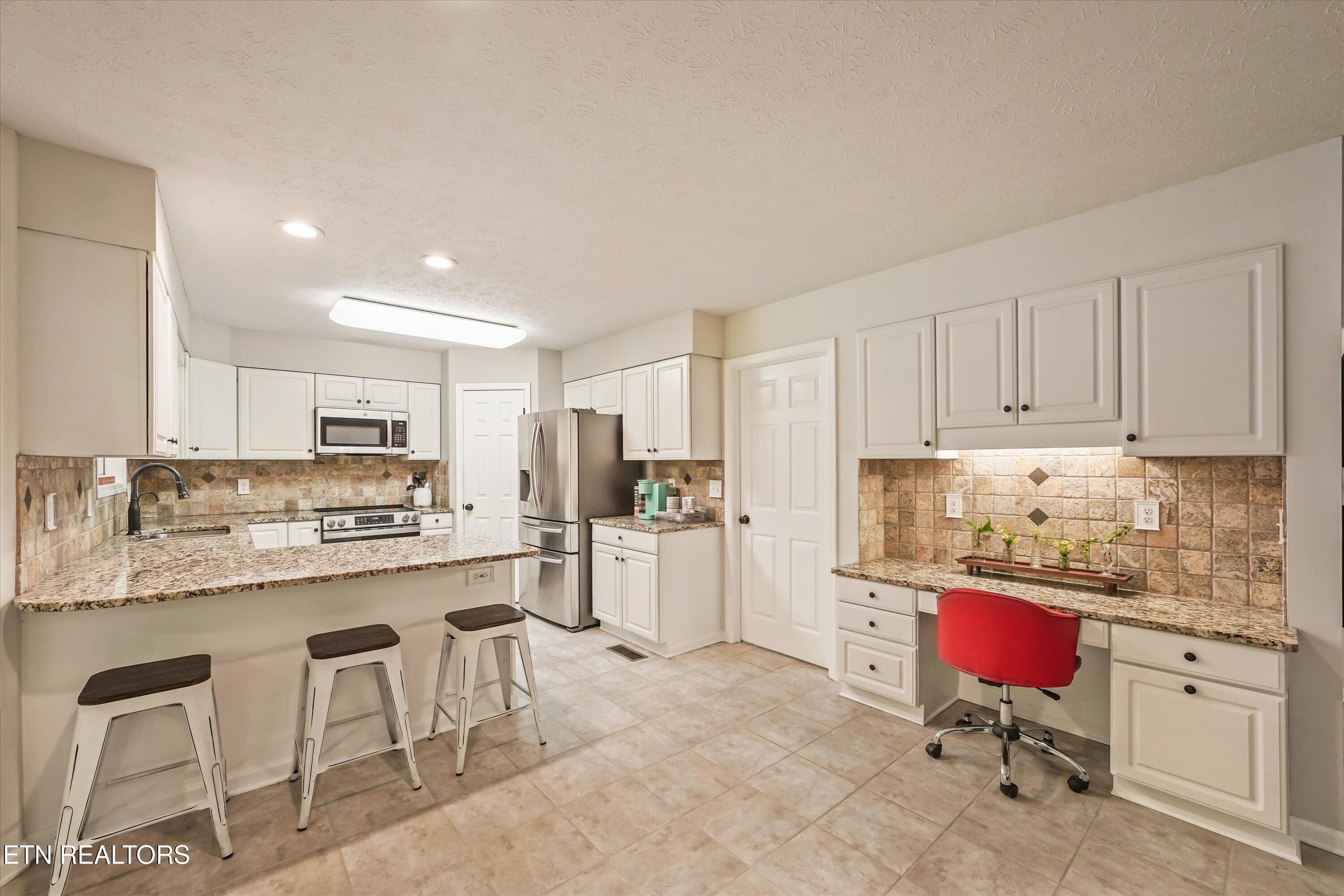 7523 Oak Ridge Highway Knoxville TN 37931