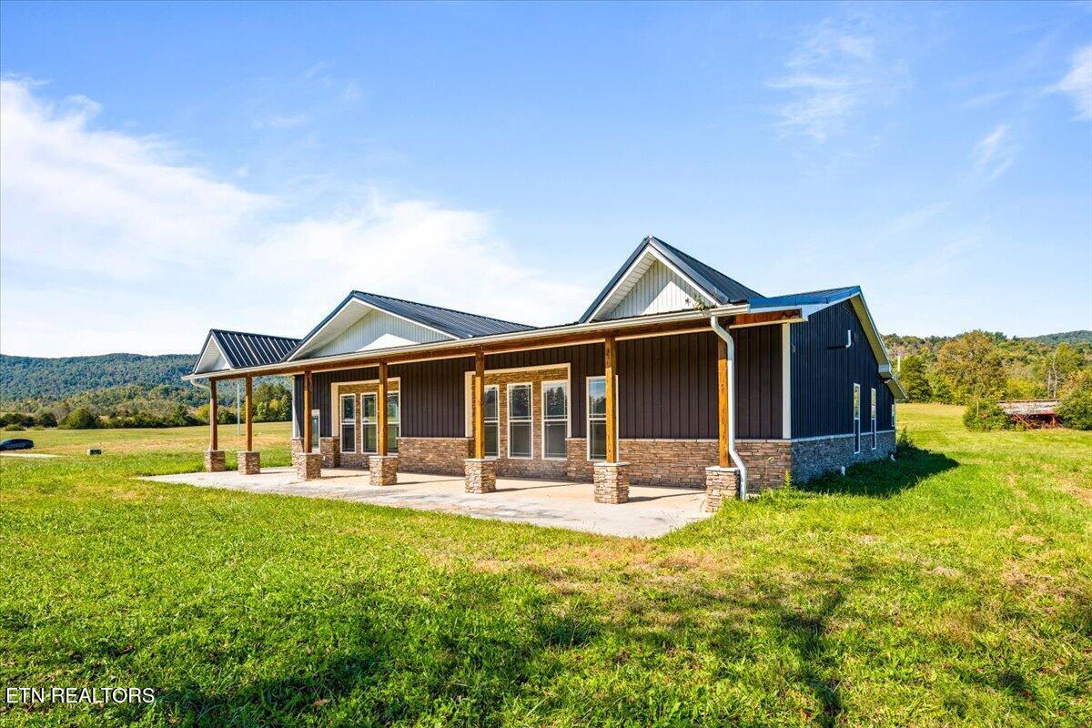 522 Lavender View Lane Speedwell TN 37870