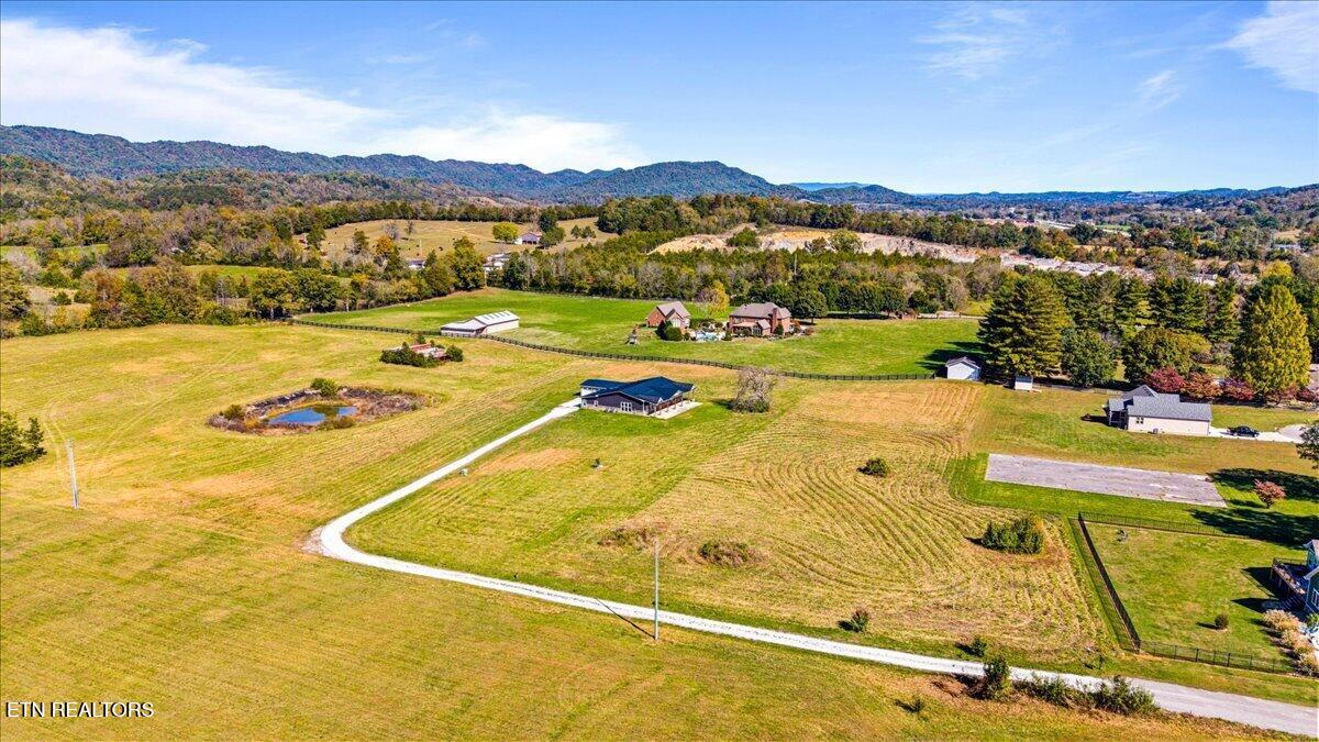 522 Lavender View Lane Speedwell TN 37870