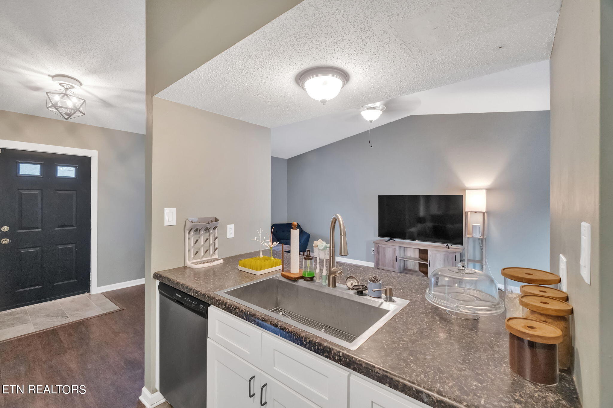 4320 Twin Pines Drive Knoxville TN 37921