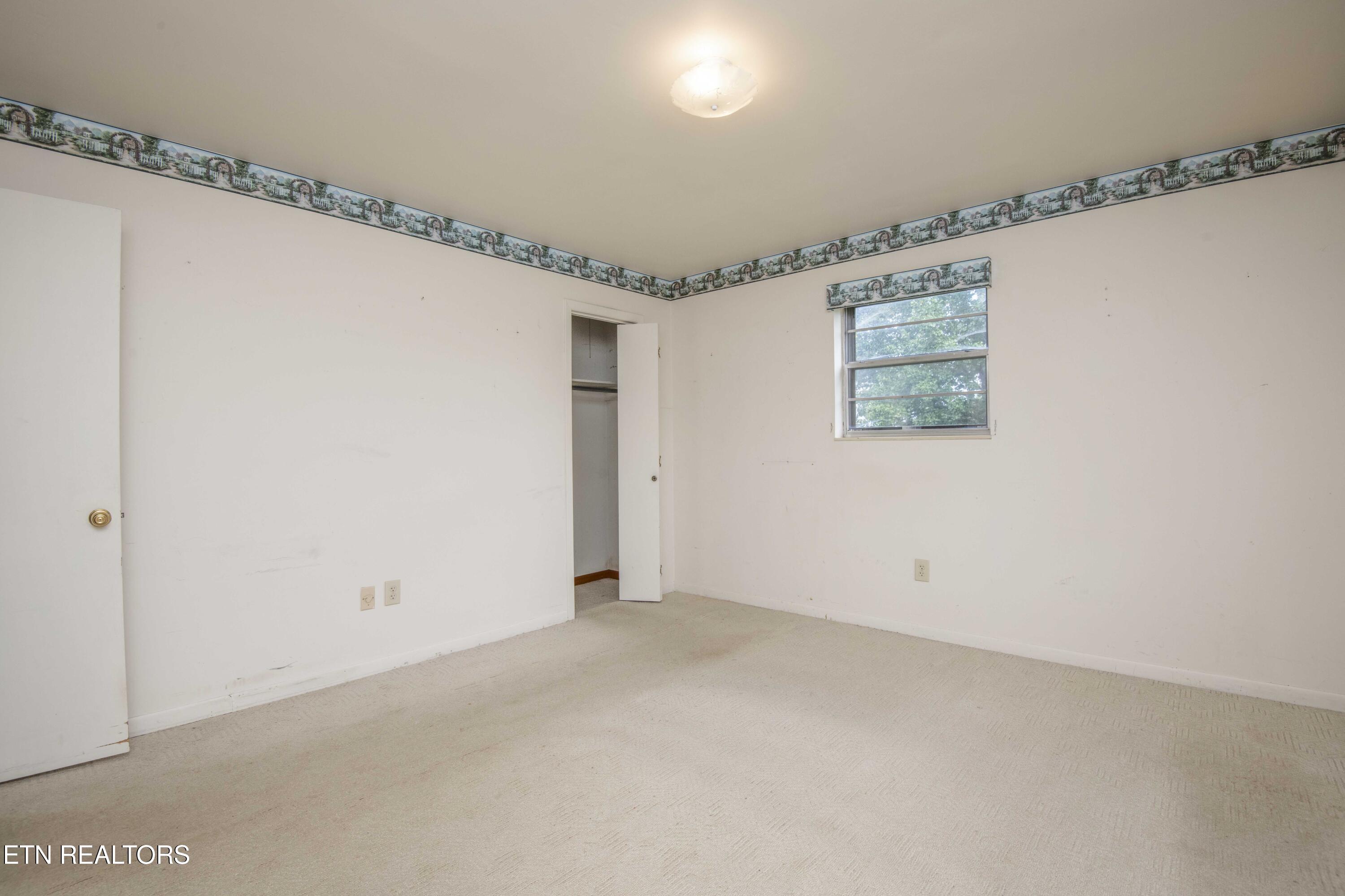 1732 Maplecrest Drive Louisville TN 37777