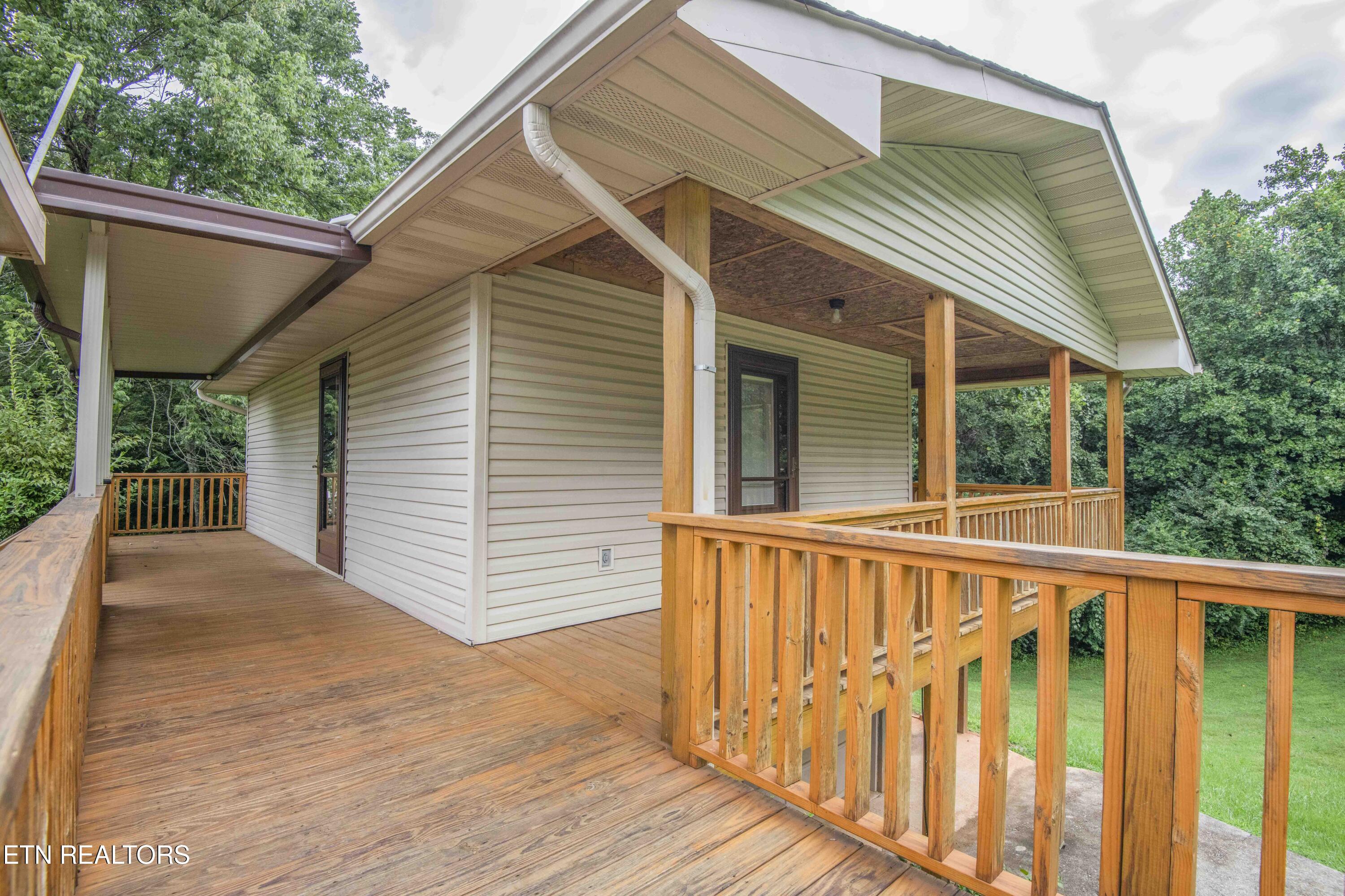 1732 Maplecrest Drive Louisville TN 37777