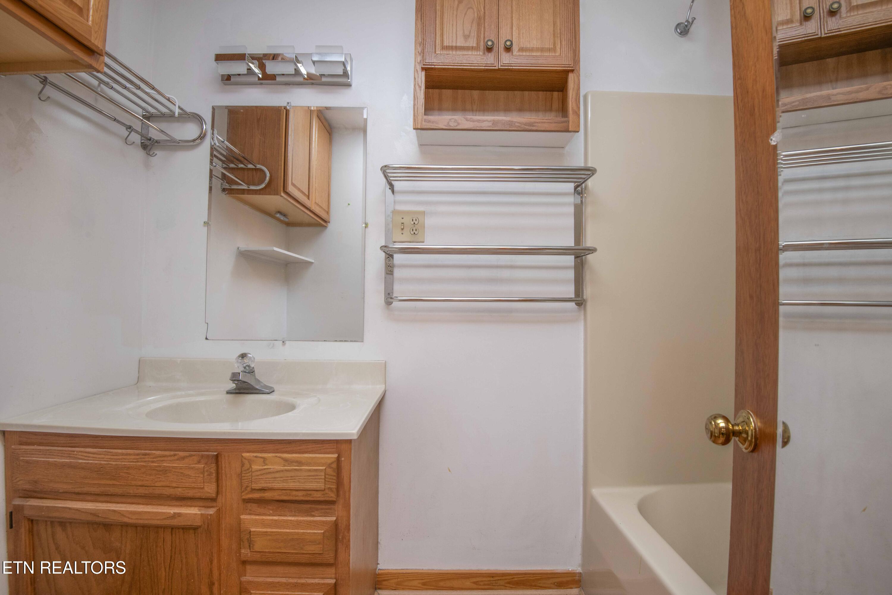 1732 Maplecrest Drive Louisville TN 37777
