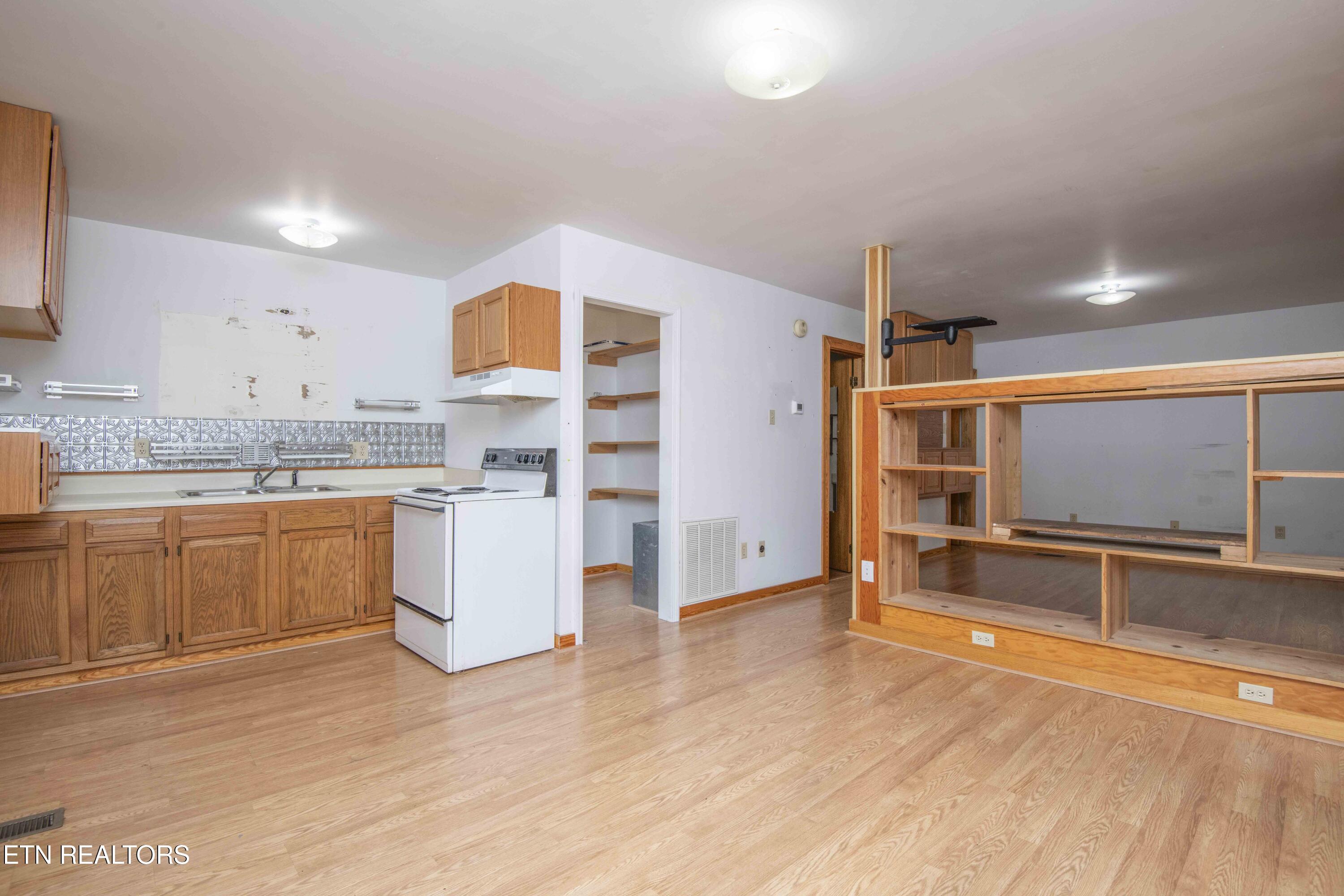 1732 Maplecrest Drive Louisville TN 37777