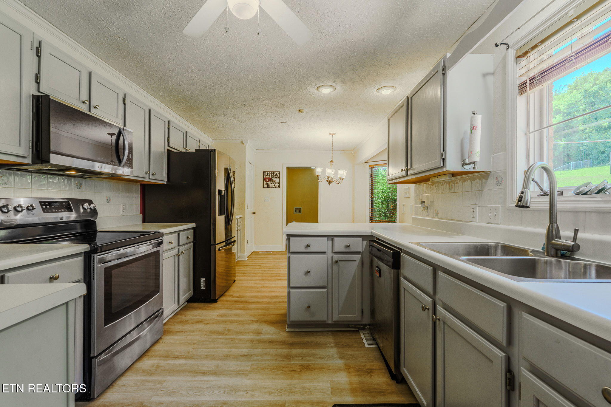 940 Hilltop Lane Kodak TN 37764
