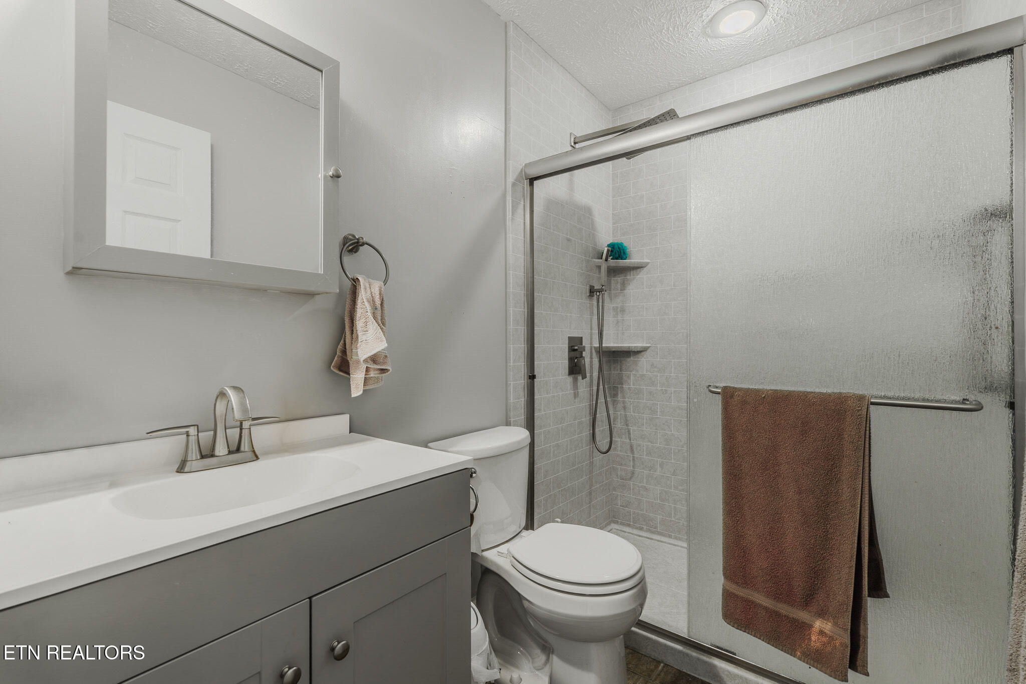940 Hilltop Lane Kodak TN 37764