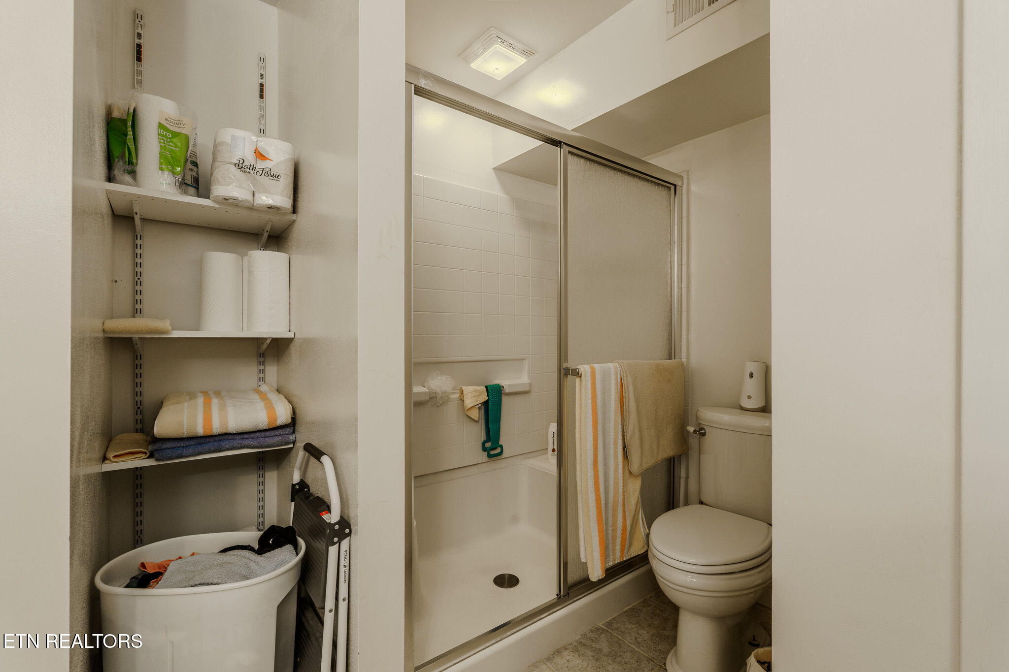 940 Hilltop Lane Kodak TN 37764