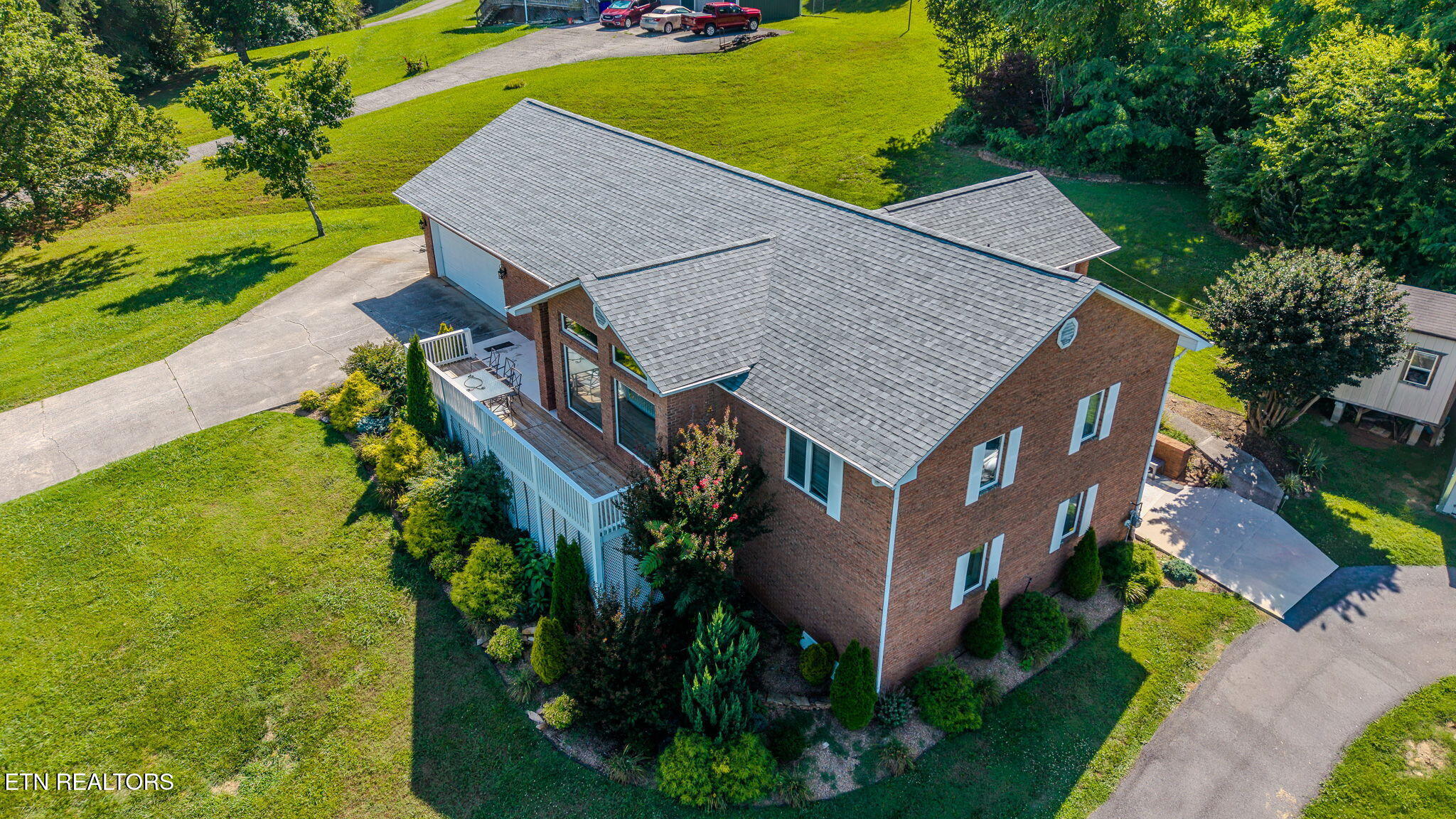 940 Hilltop Lane Kodak TN 37764
