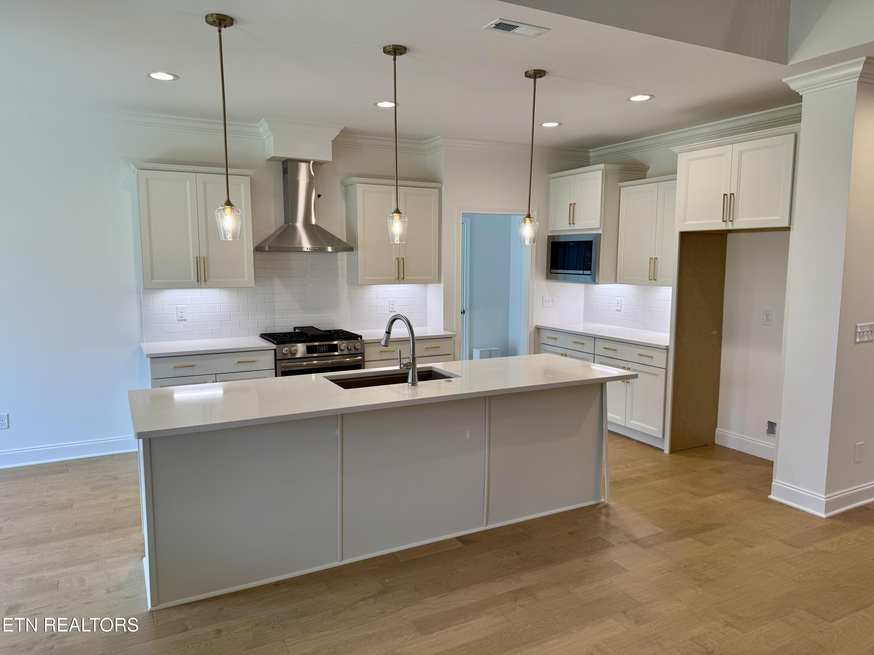 1128 Chardonnay Lane Knoxville TN 37932