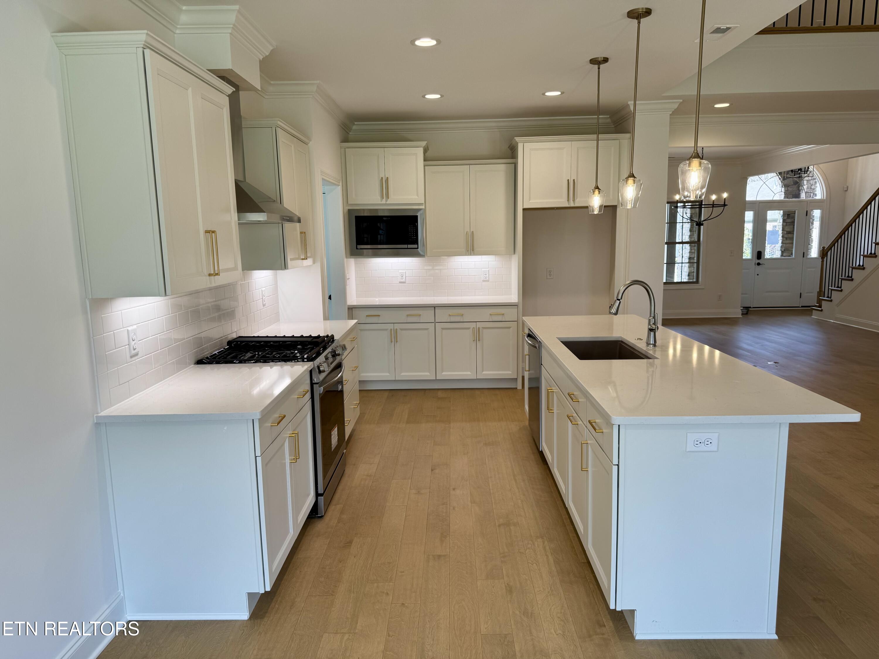 1128 Chardonnay Lane Knoxville TN 37932