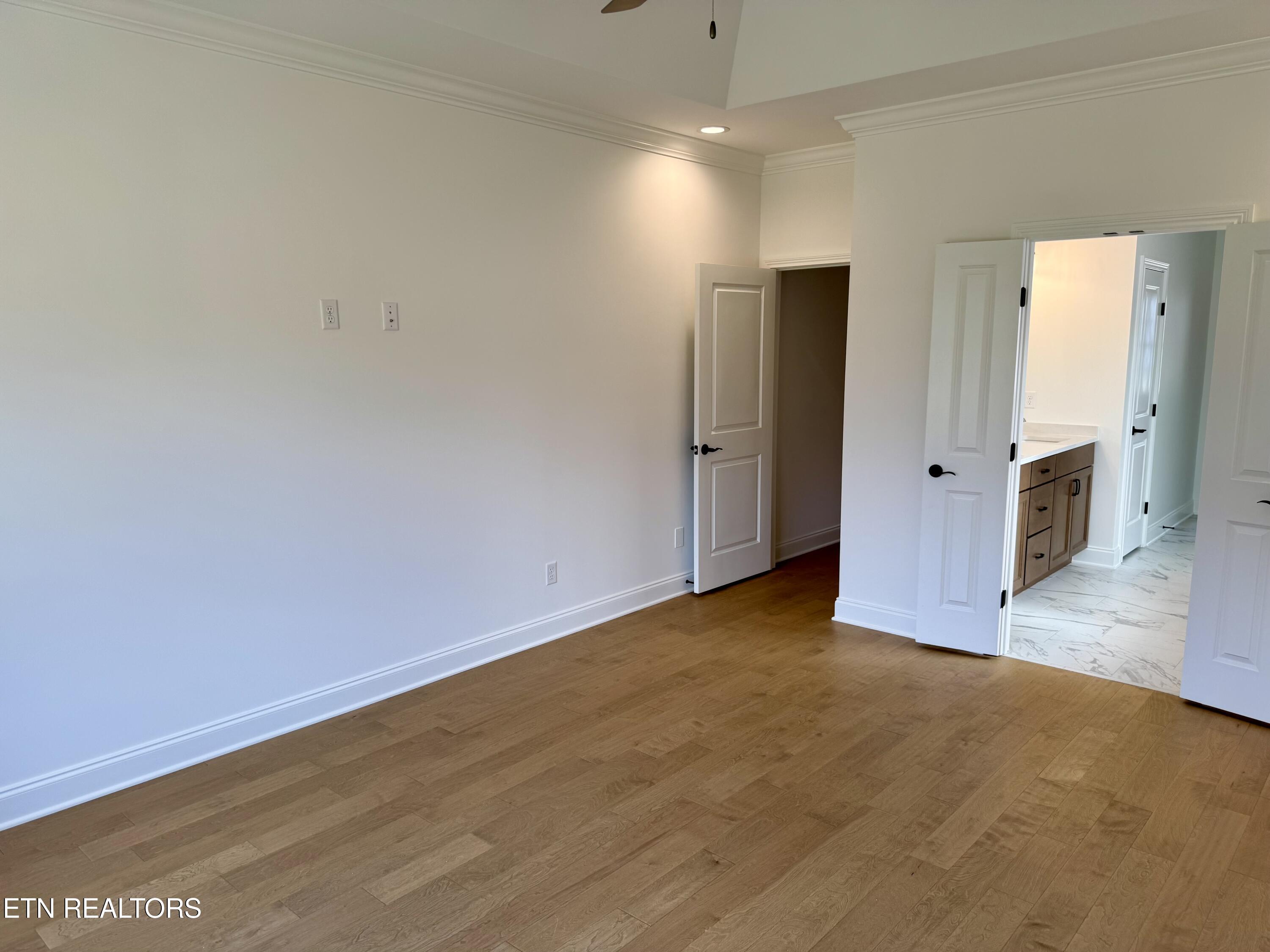 1128 Chardonnay Lane Knoxville TN 37932