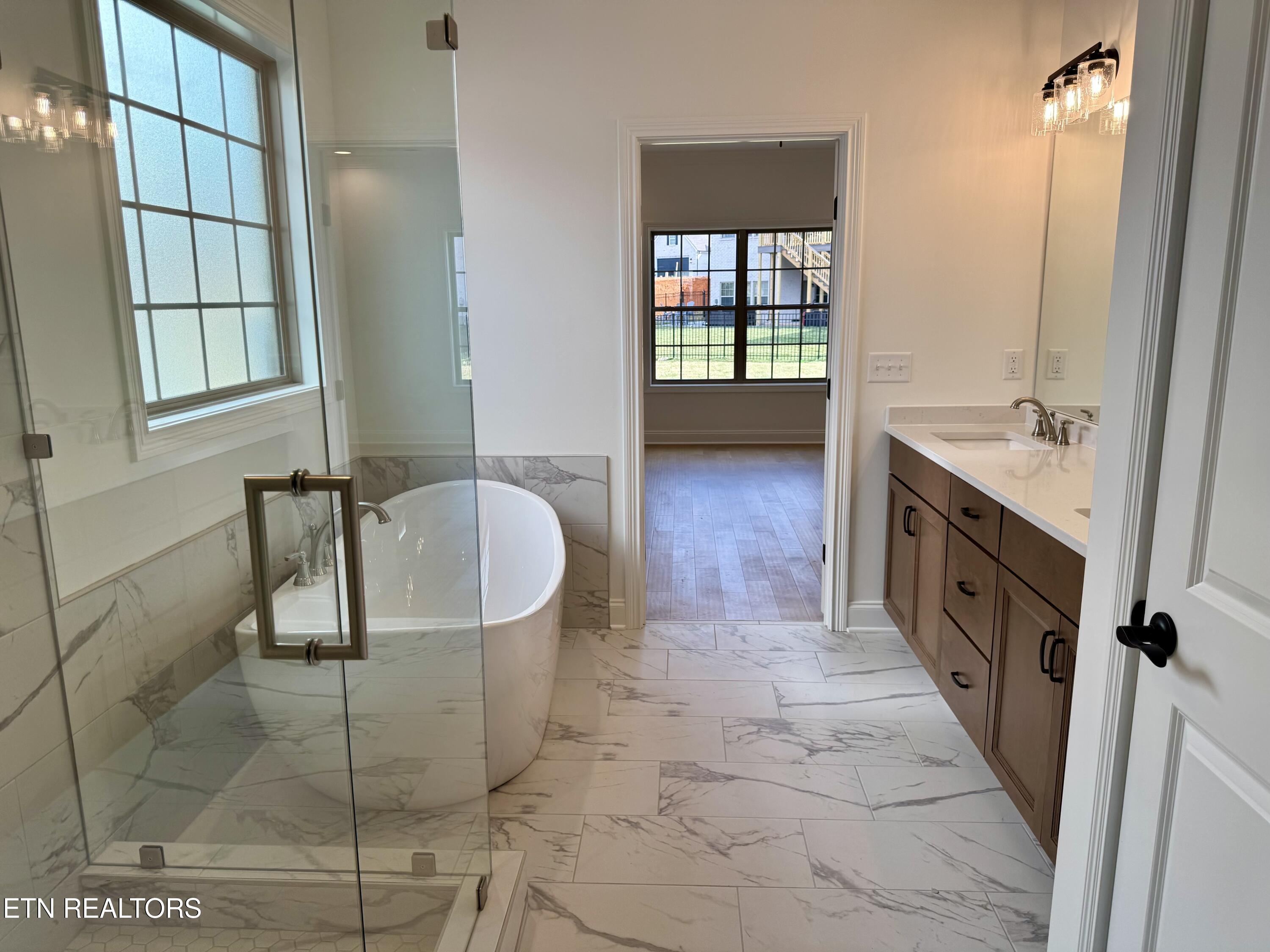 1128 Chardonnay Lane Knoxville TN 37932