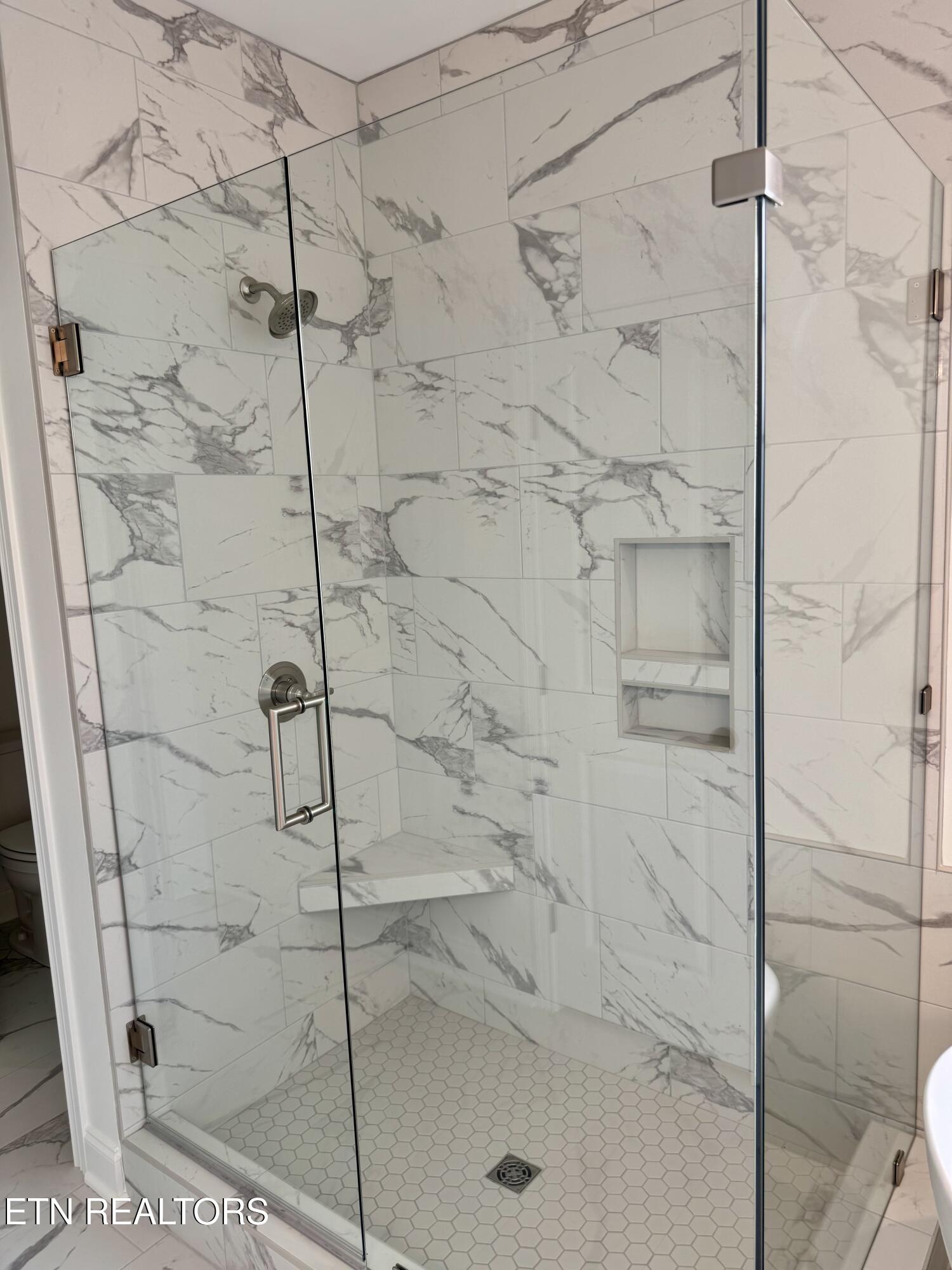 1128 Chardonnay Lane Knoxville TN 37932