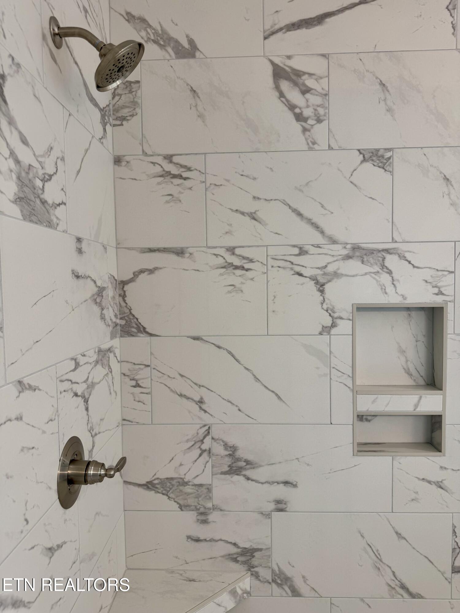 1128 Chardonnay Lane Knoxville TN 37932