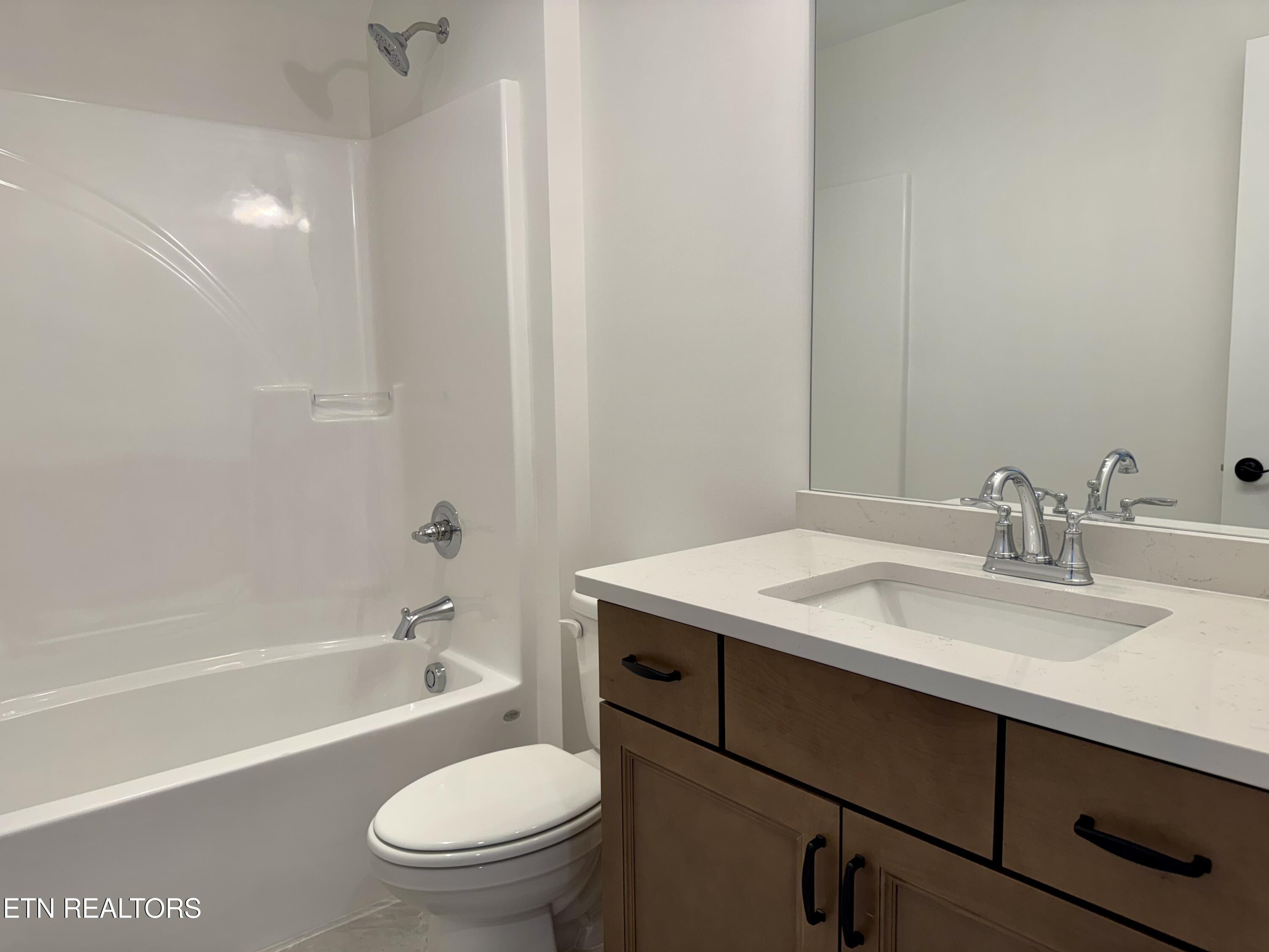 1128 Chardonnay Lane Knoxville TN 37932