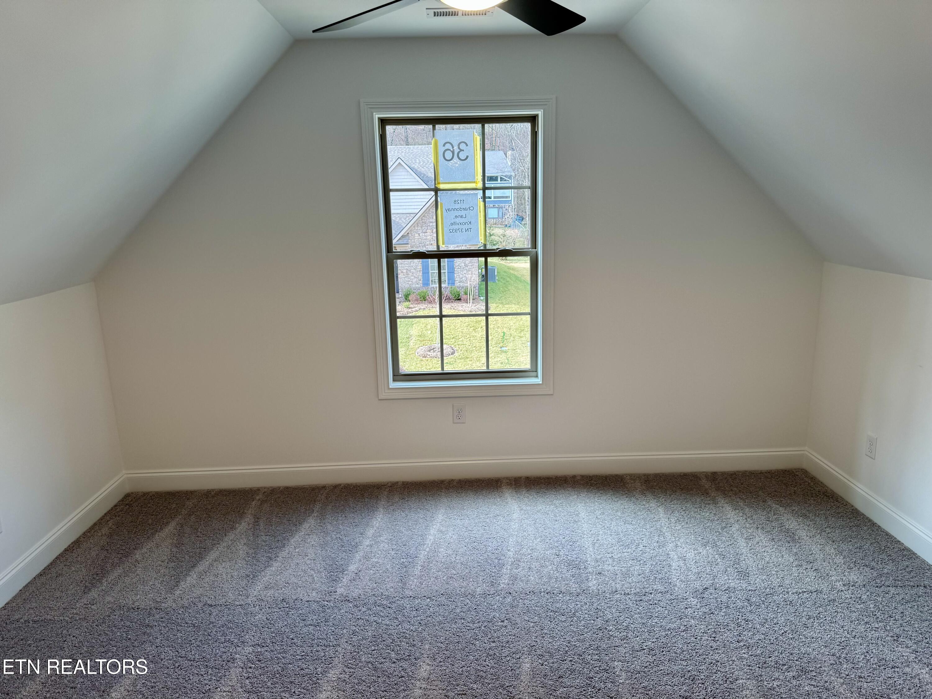 1128 Chardonnay Lane Knoxville TN 37932