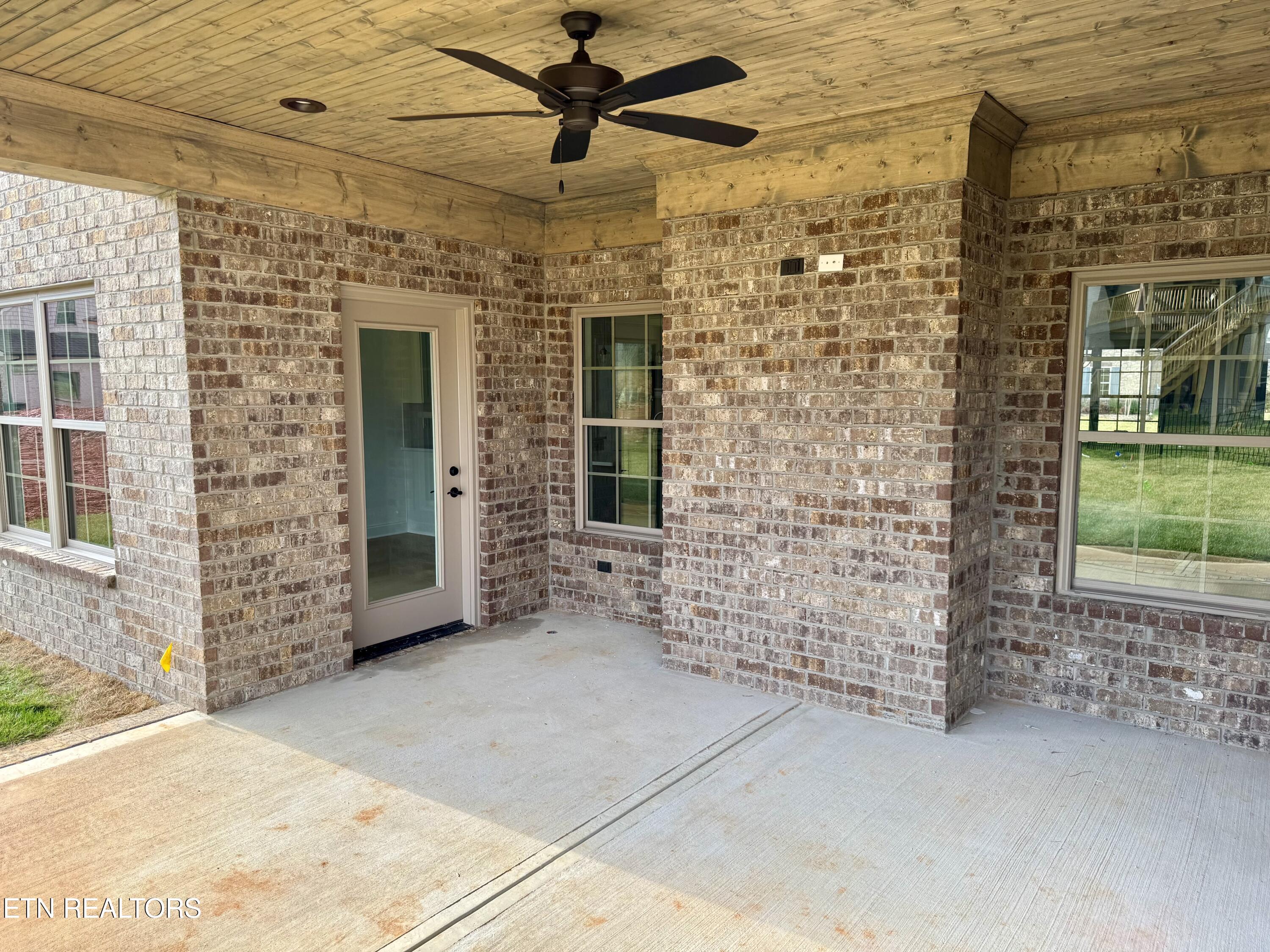 1128 Chardonnay Lane Knoxville TN 37932