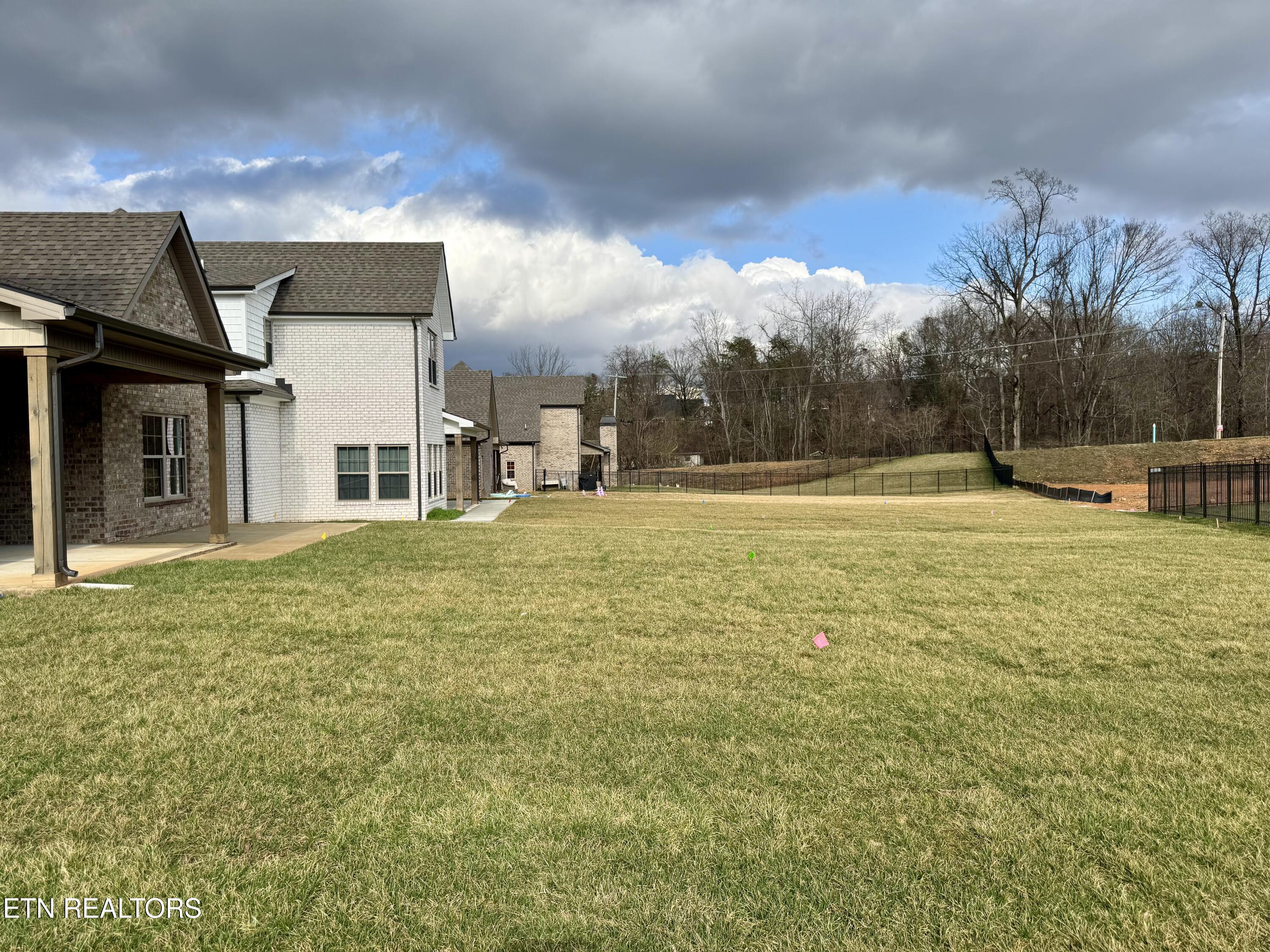 1128 Chardonnay Lane Knoxville TN 37932