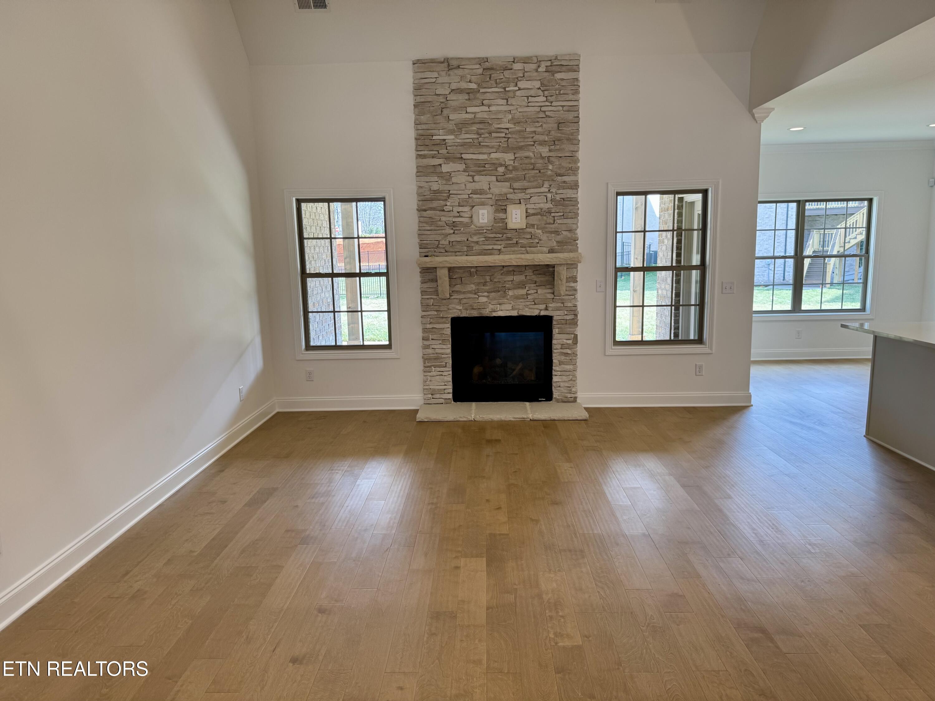 1128 Chardonnay Lane Knoxville TN 37932