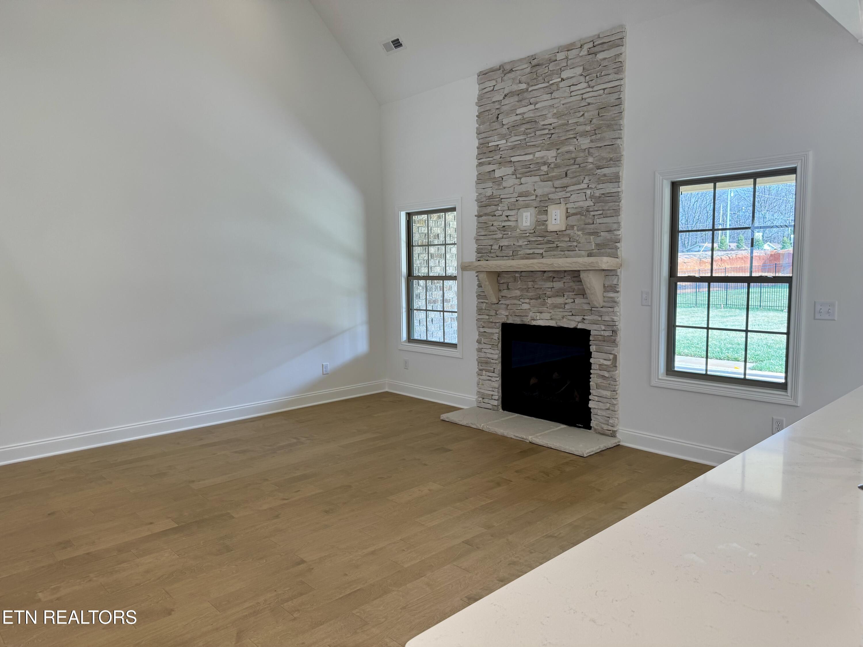 1128 Chardonnay Lane Knoxville TN 37932