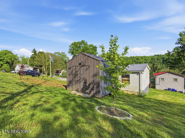 510 Sewanee Street Harriman TN 37748