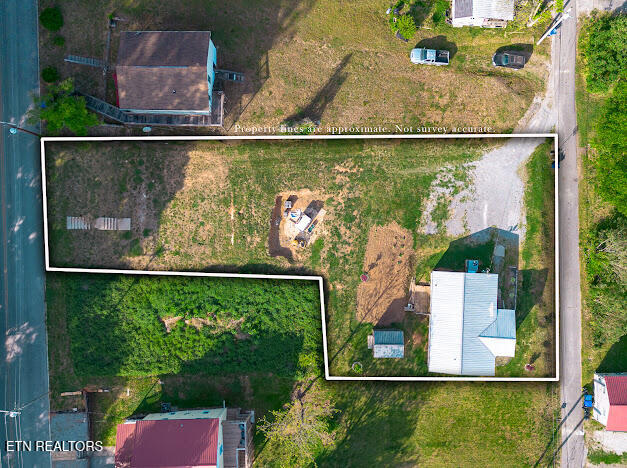 510 Sewanee Street Harriman TN 37748