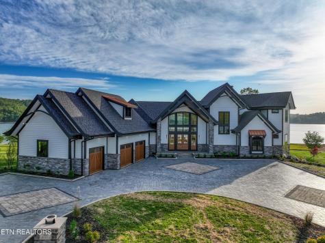 202 Crown Jewel Lane LaFollette TN 37766