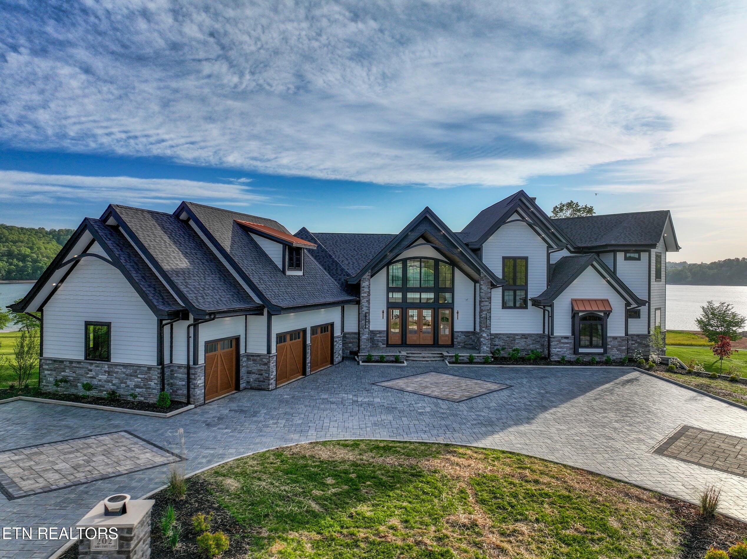 LaFollette TN, 202 Crown Jewel Lane
