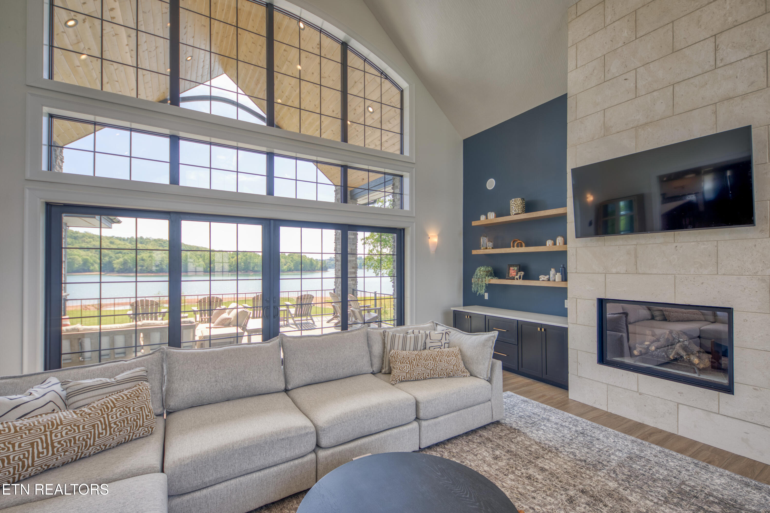 202 Crown Jewel Lane Lafollette TN 37766