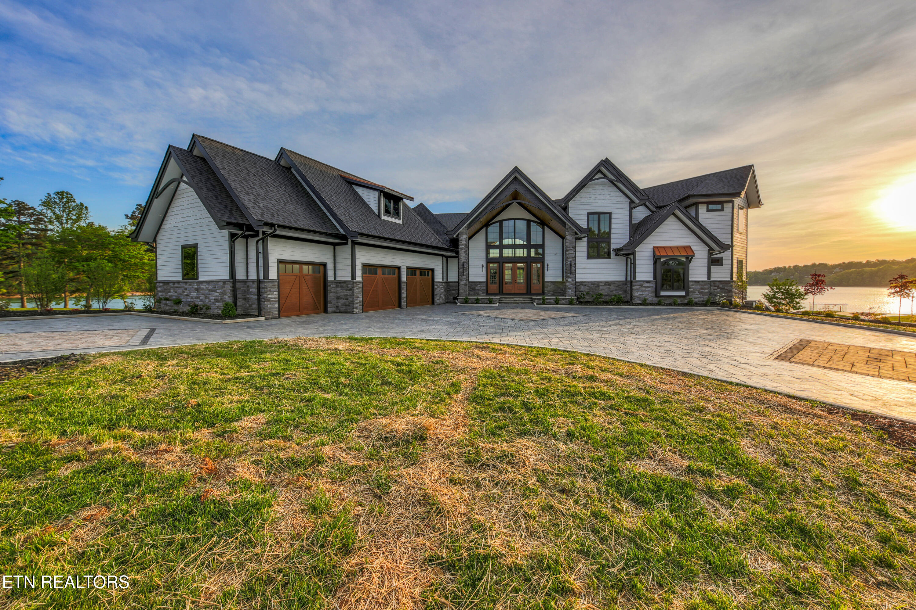 202 Crown Jewel Lane Lafollette TN 37766
