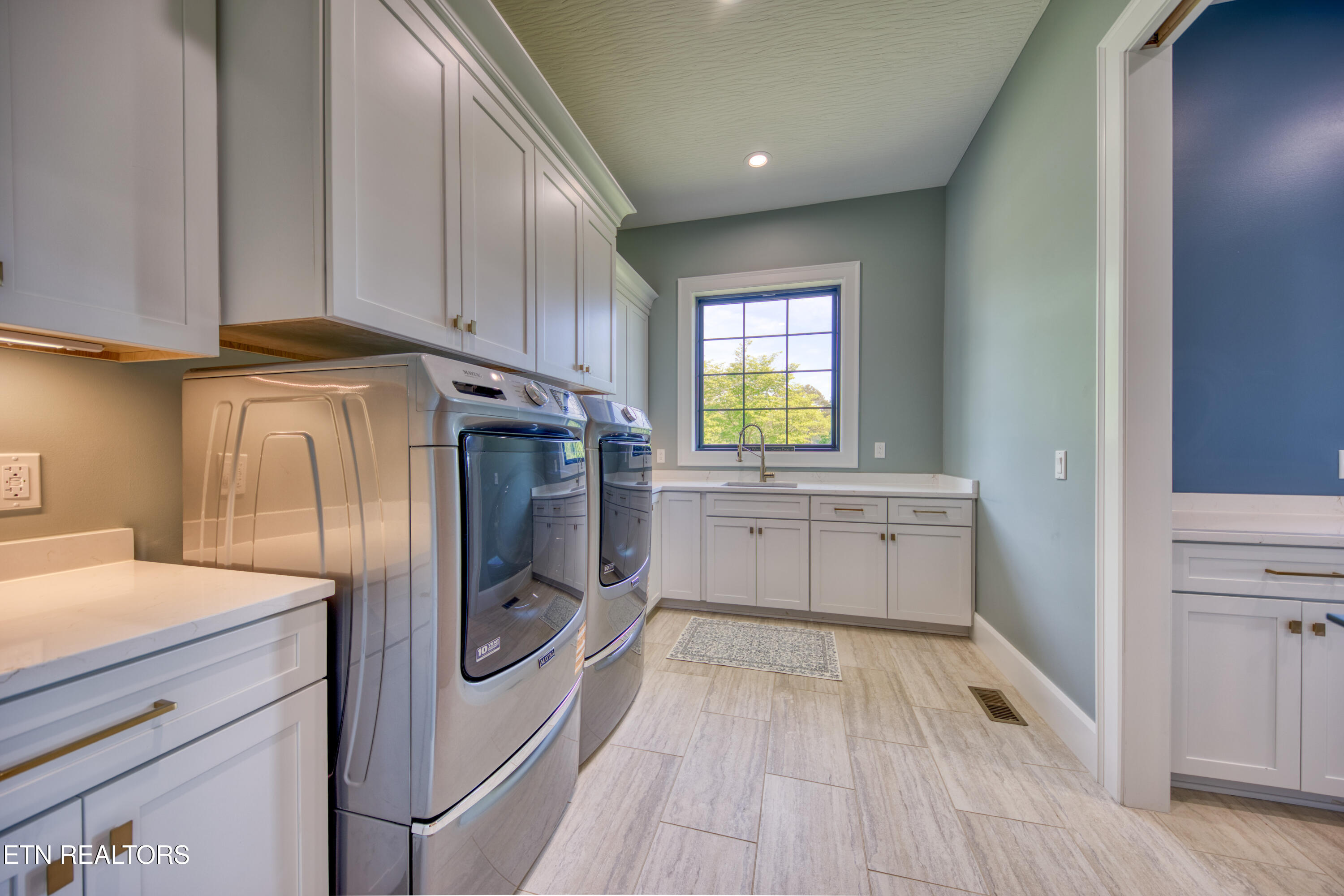 202 Crown Jewel Lane Lafollette TN 37766