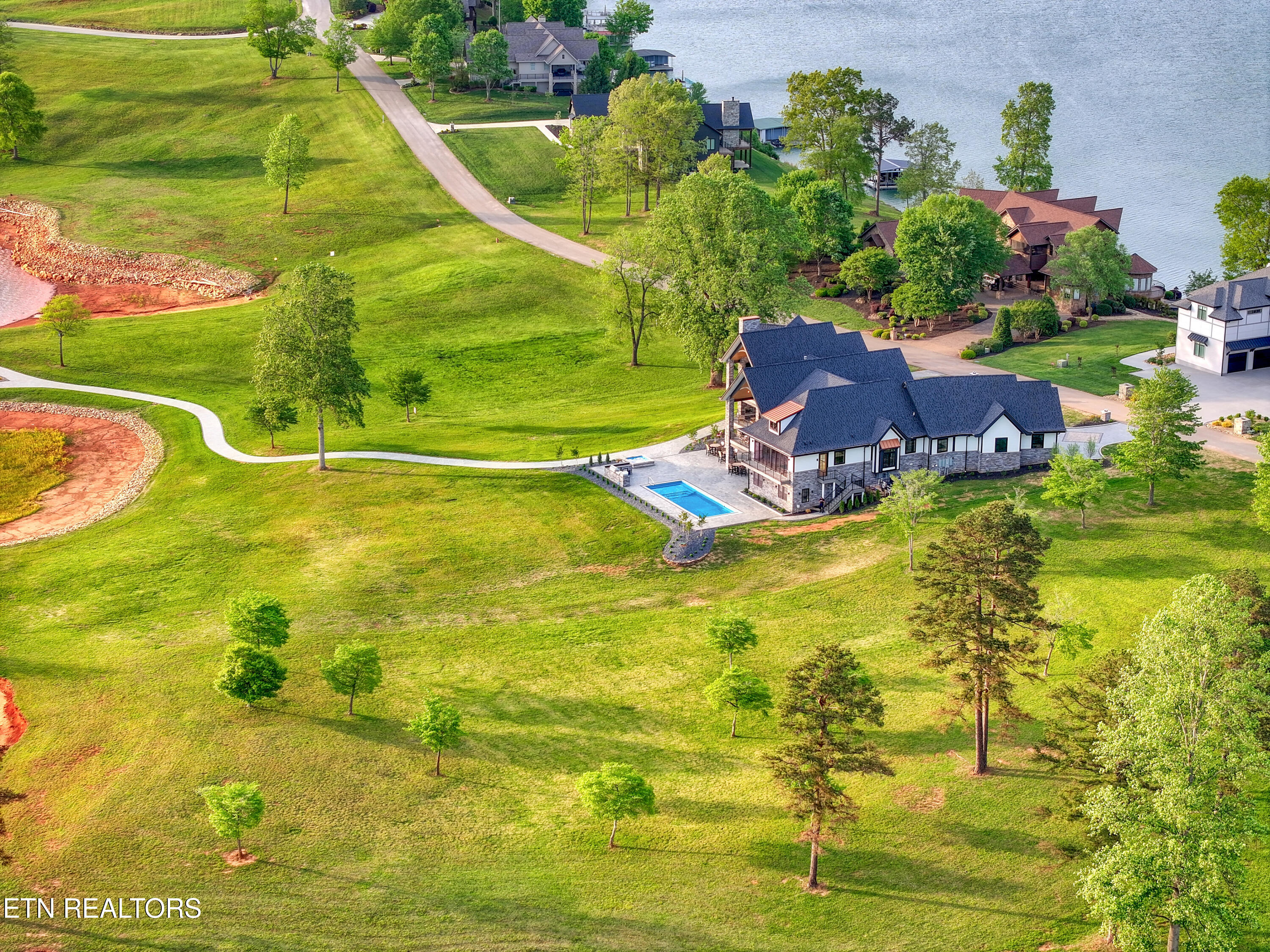 202 Crown Jewel Lane Lafollette TN 37766