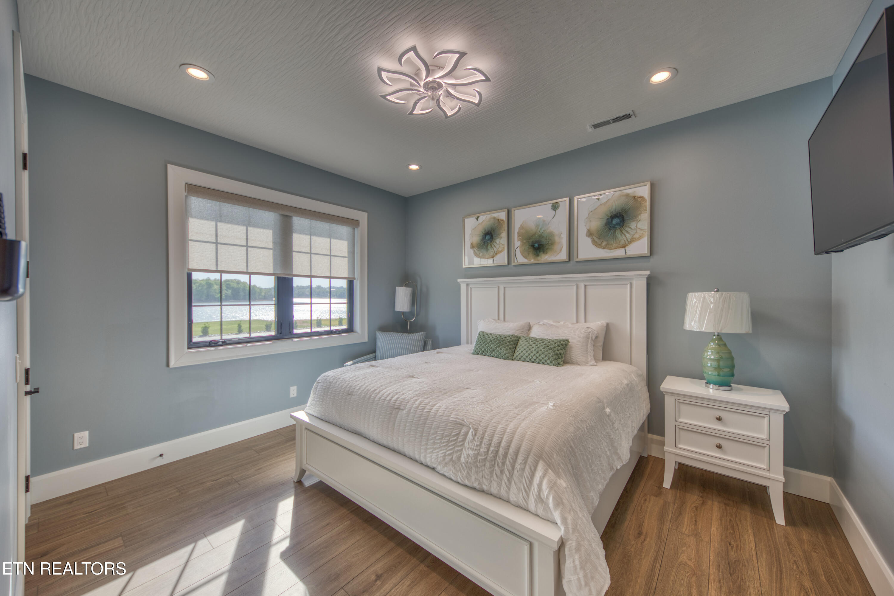 202 Crown Jewel Lane Lafollette TN 37766
