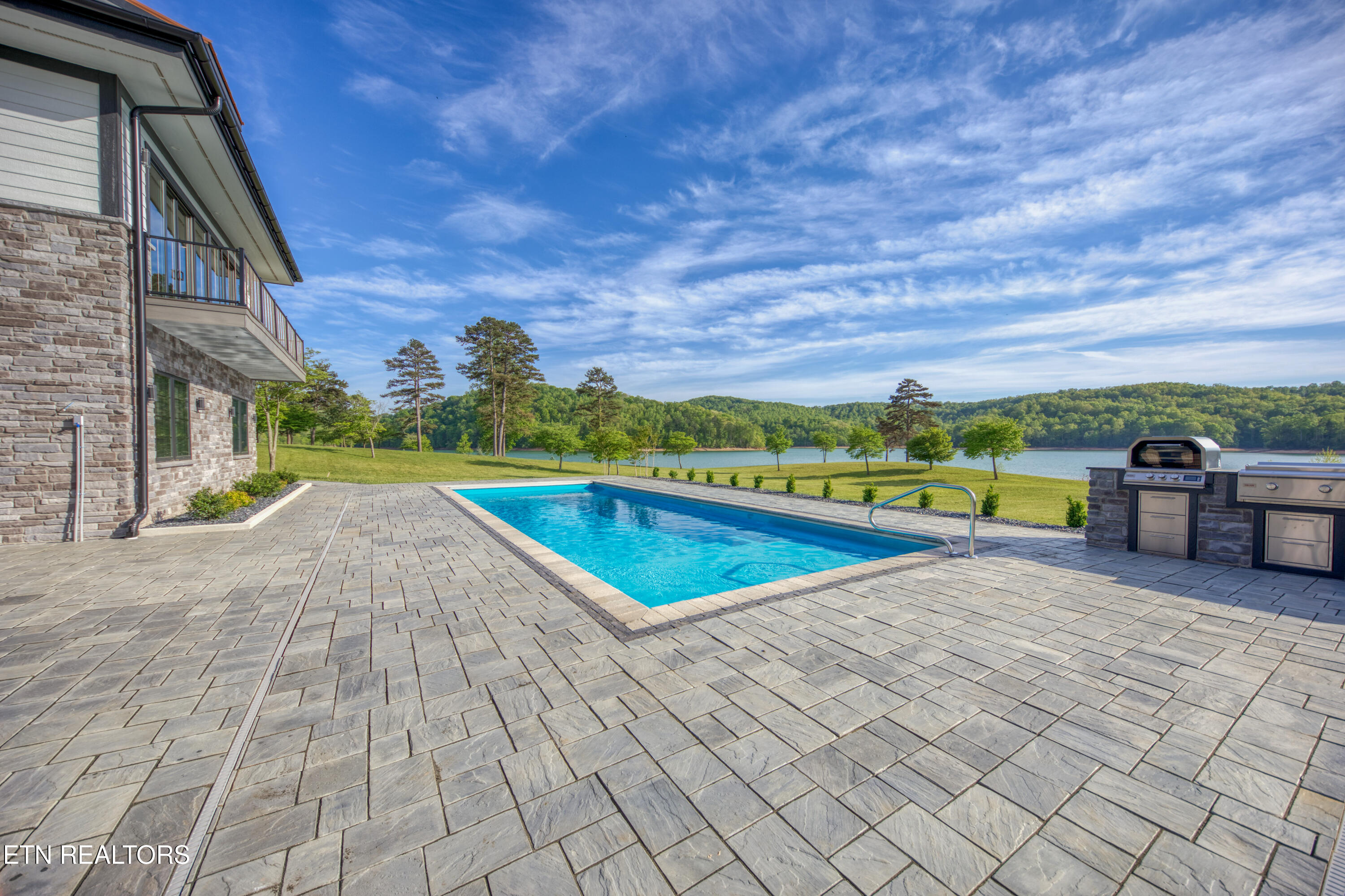 202 Crown Jewel Lane Lafollette TN 37766