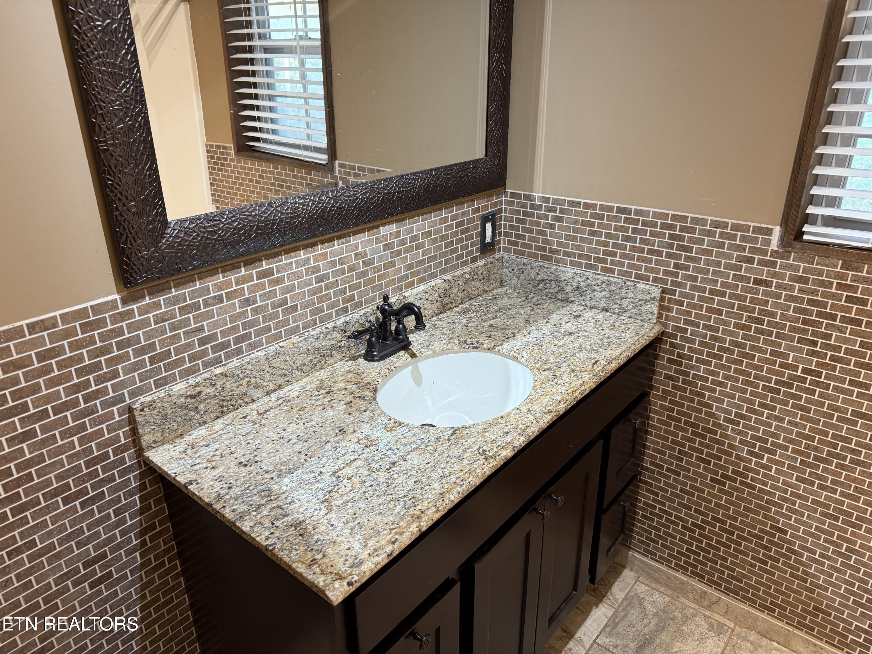 505 Mckinney Road Blaine TN 37709