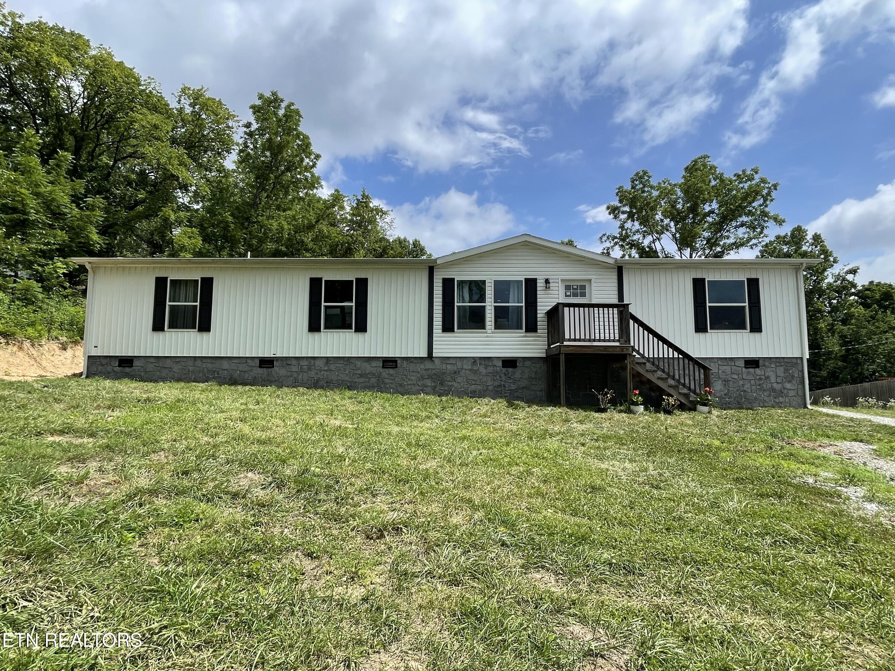 420 Lewallen Hollow Road Clinton TN 37716