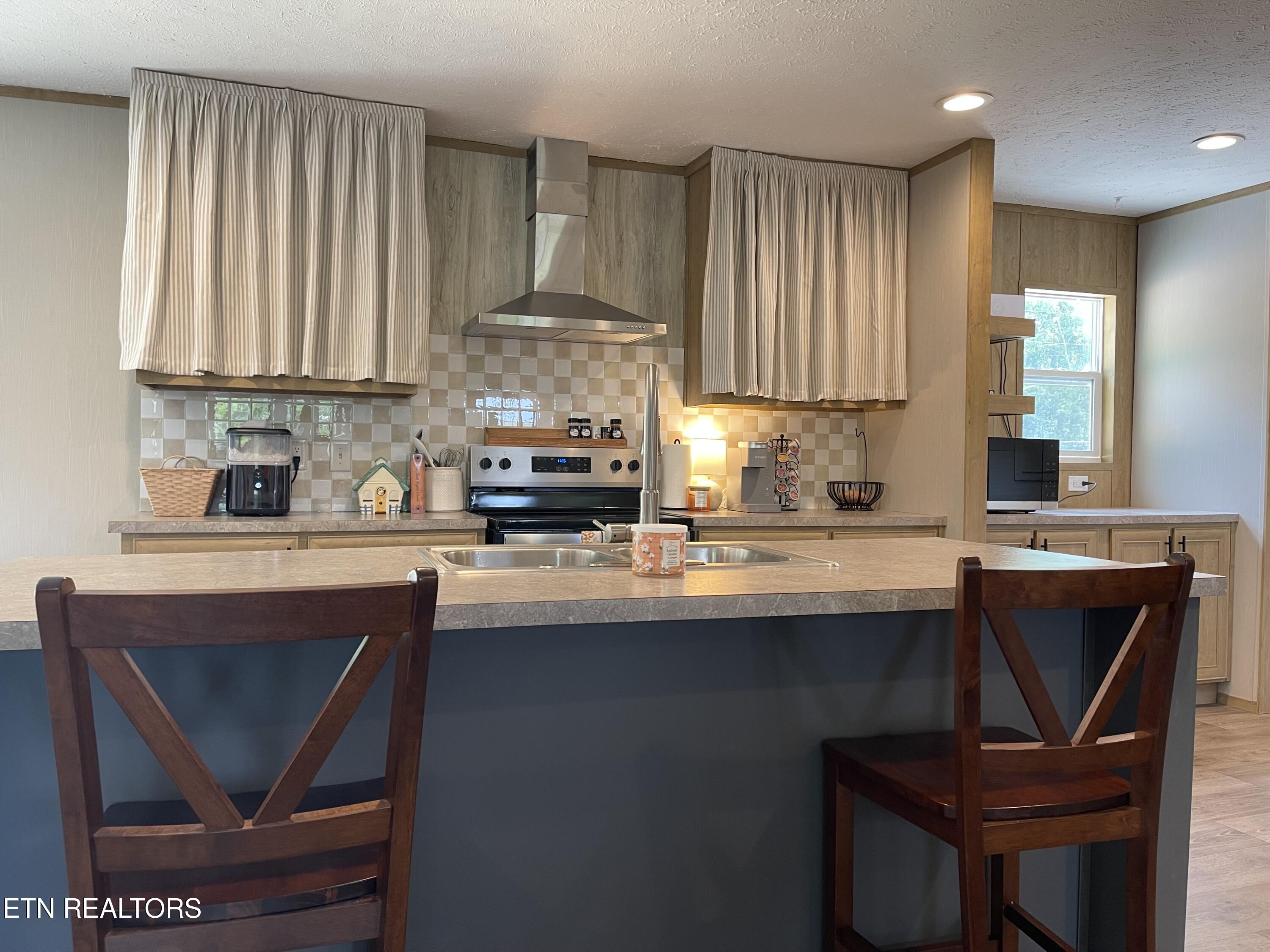 420 Lewallen Hollow Road Clinton TN 37716
