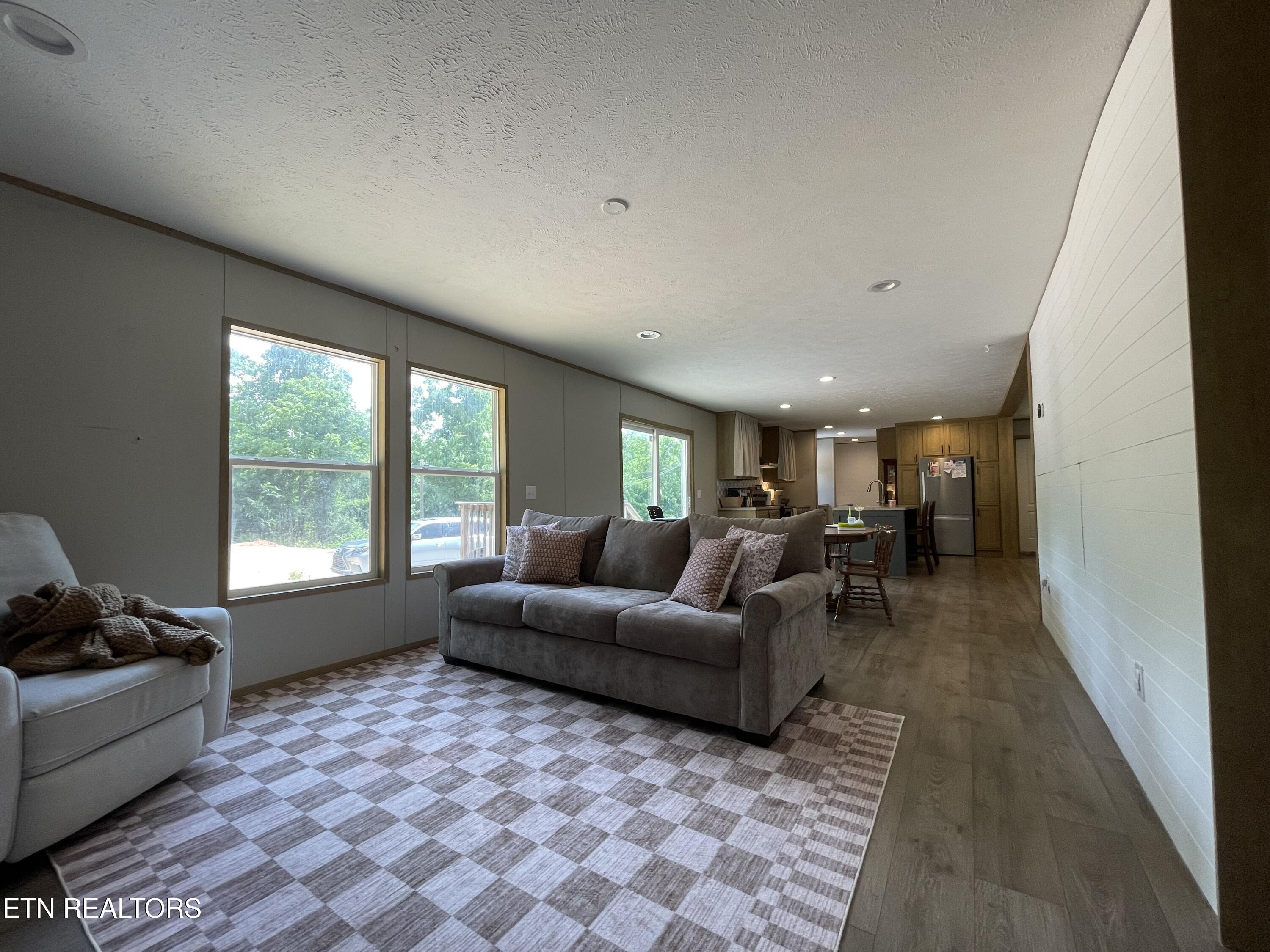 420 Lewallen Hollow Road Clinton TN 37716