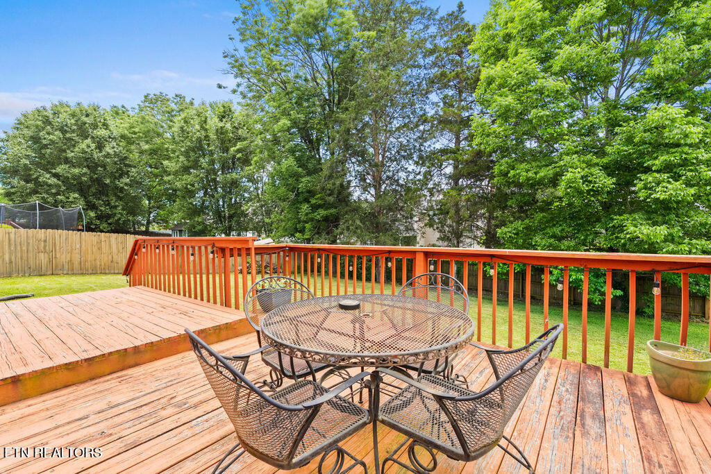 7019 Yellow Oak Lane Knoxville TN 37931