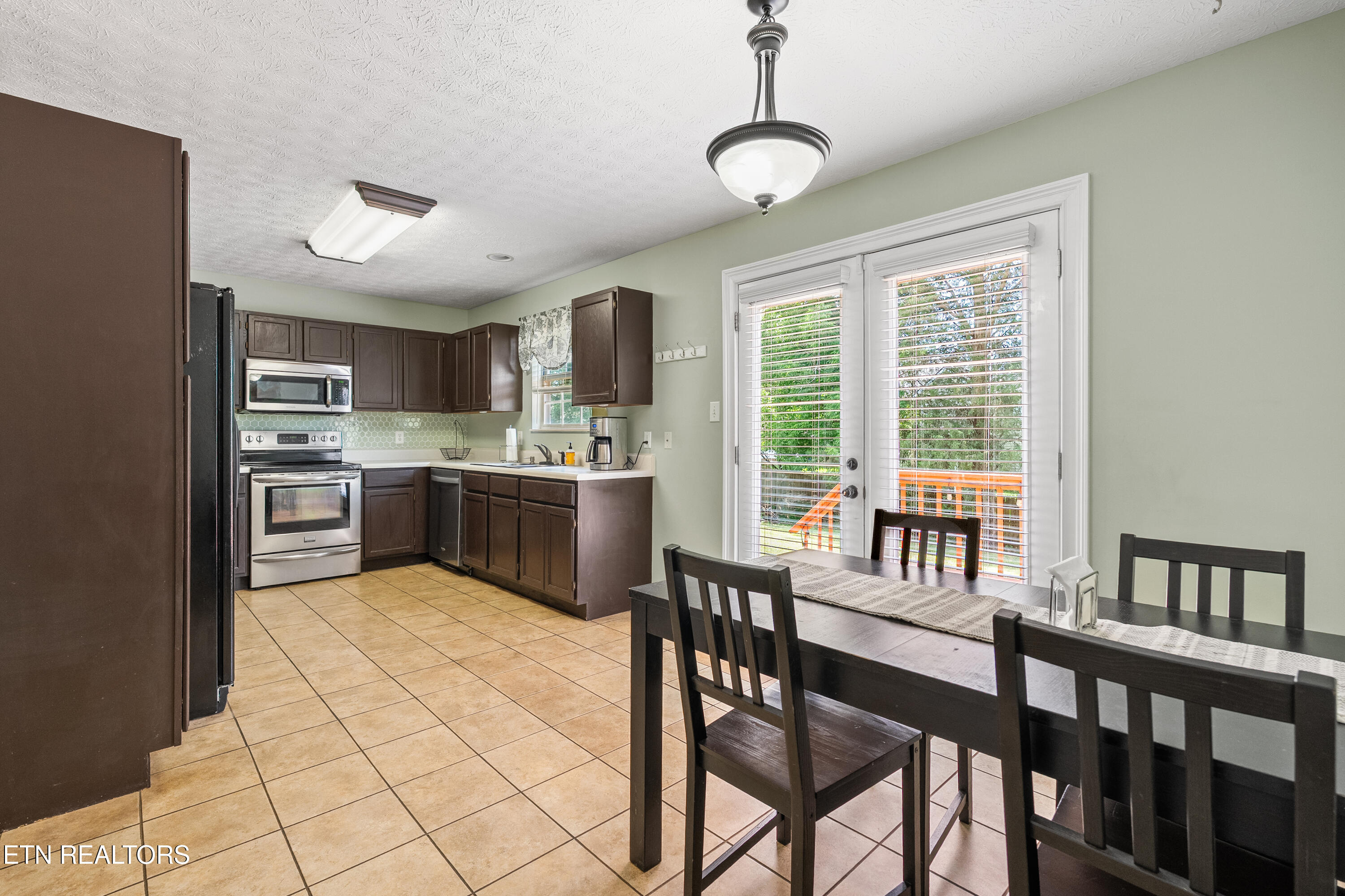 7019 Yellow Oak Lane Knoxville TN 37931