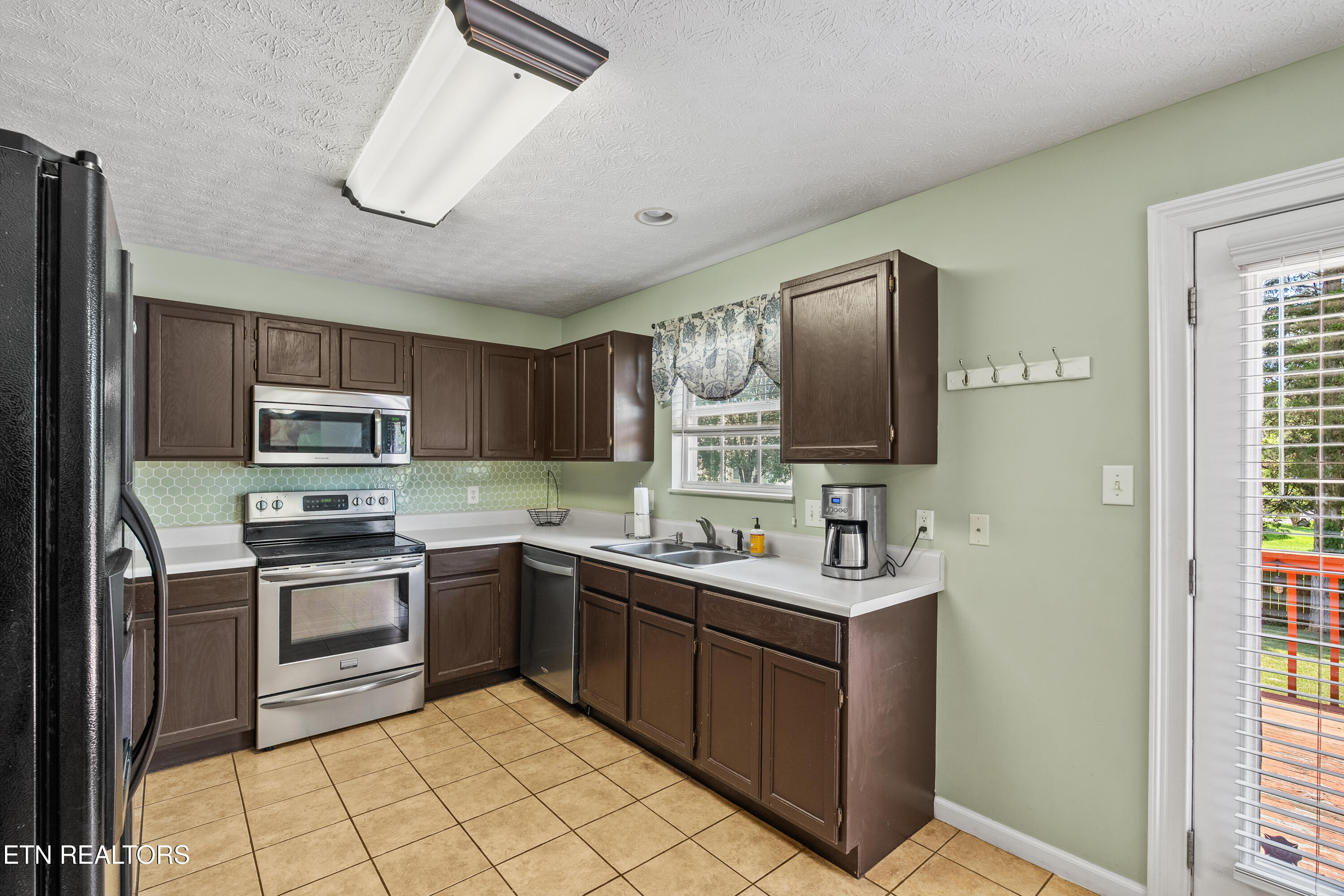 7019 Yellow Oak Lane Knoxville TN 37931
