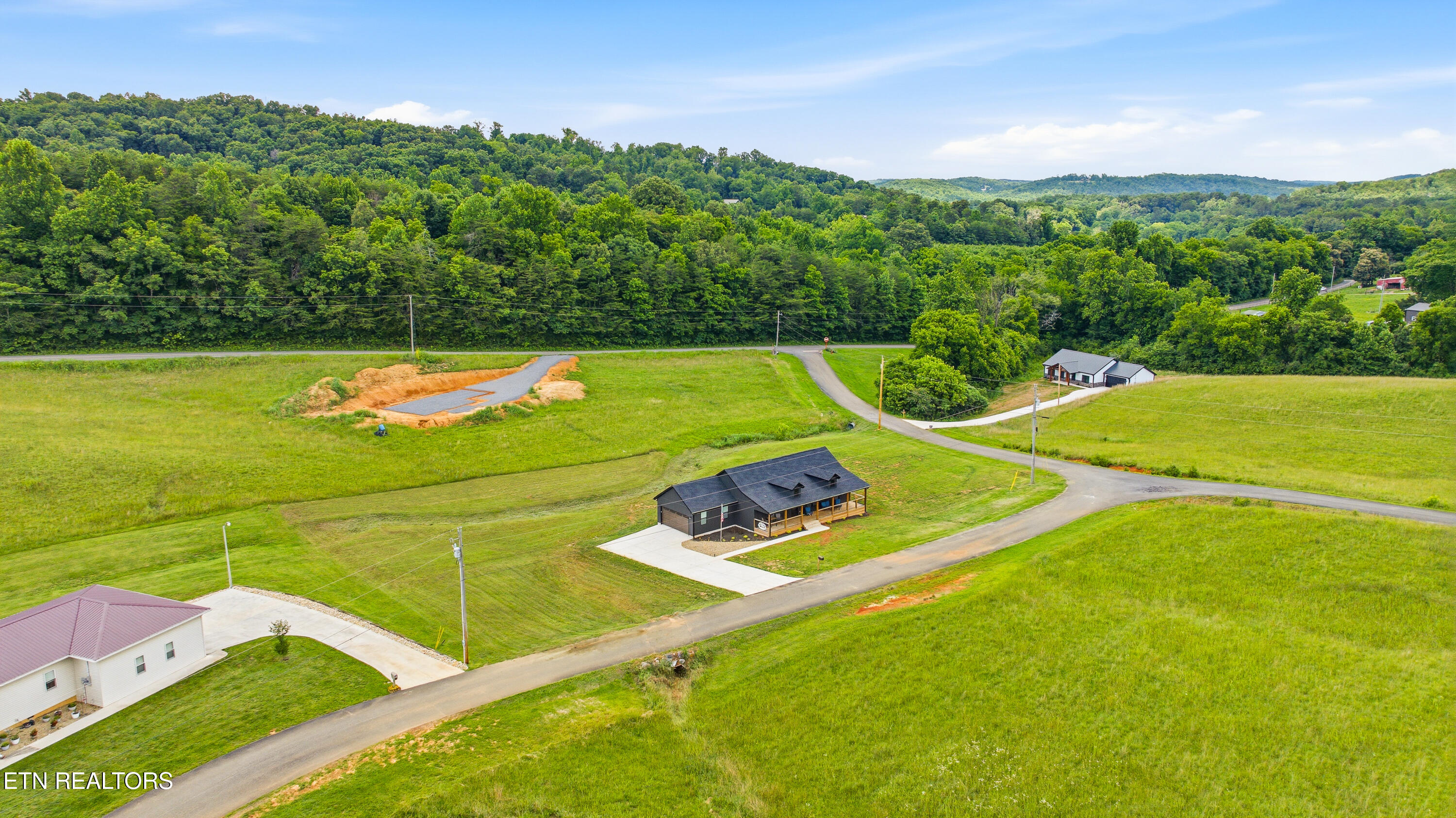 1607 Tranquility Ridge Drive Newport TN 37821