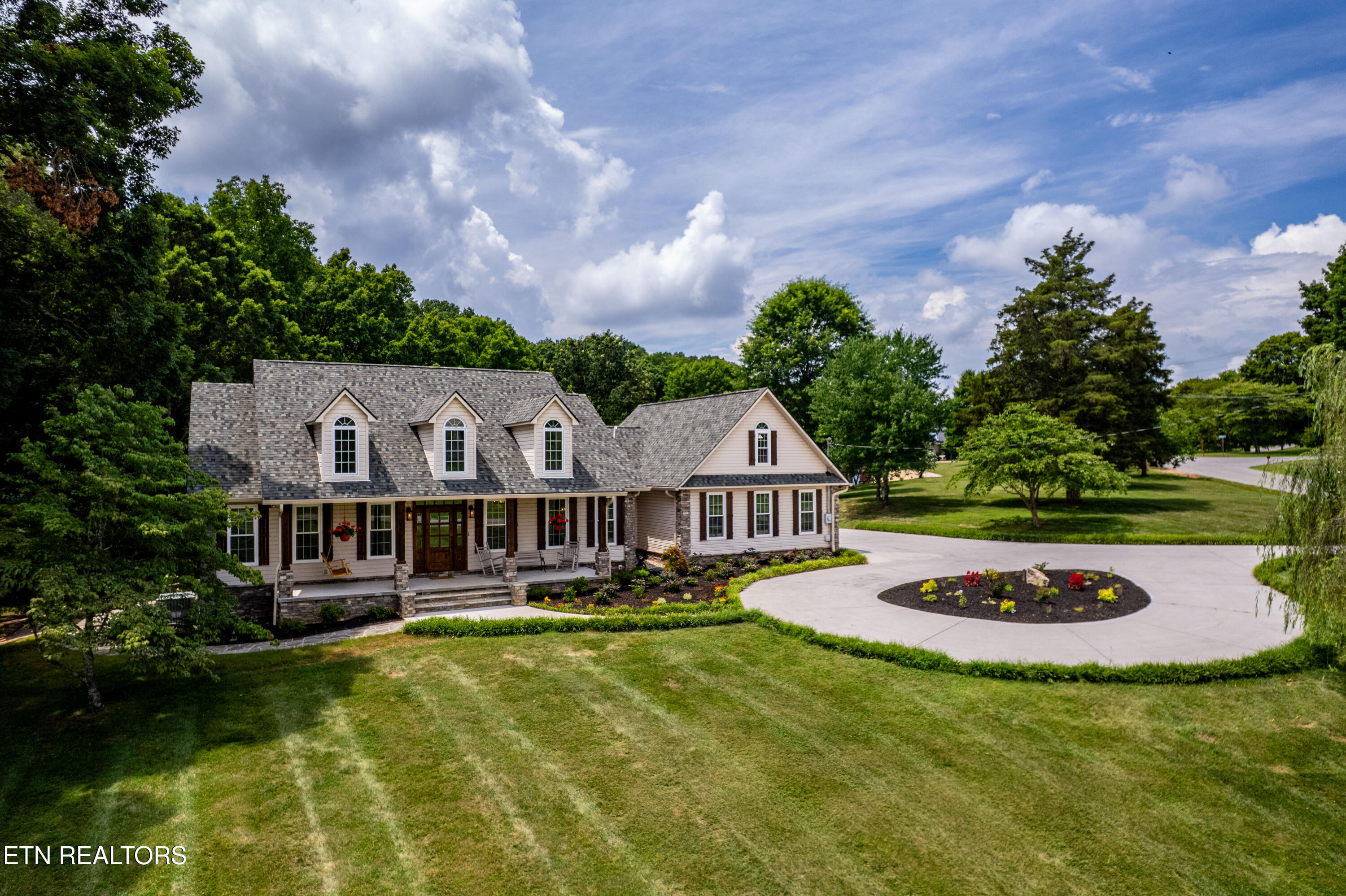 1225 Mountain View Road Lenoir City TN 37771