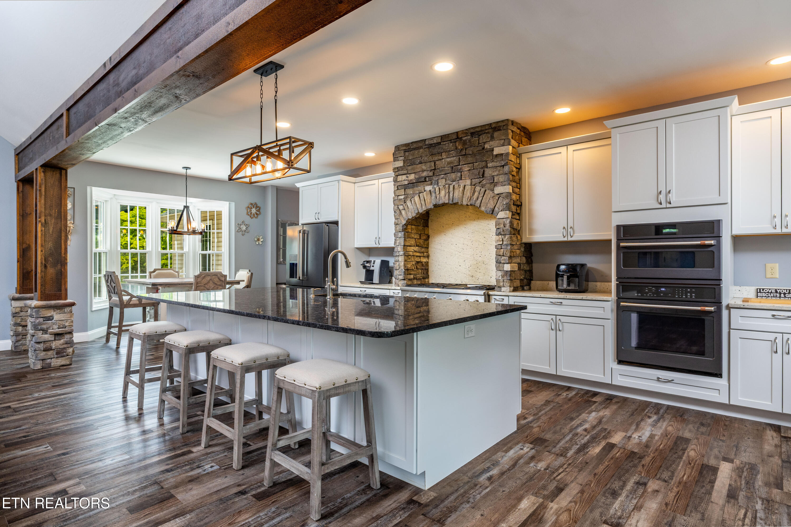 1225 Mountain View Road Lenoir City TN 37771