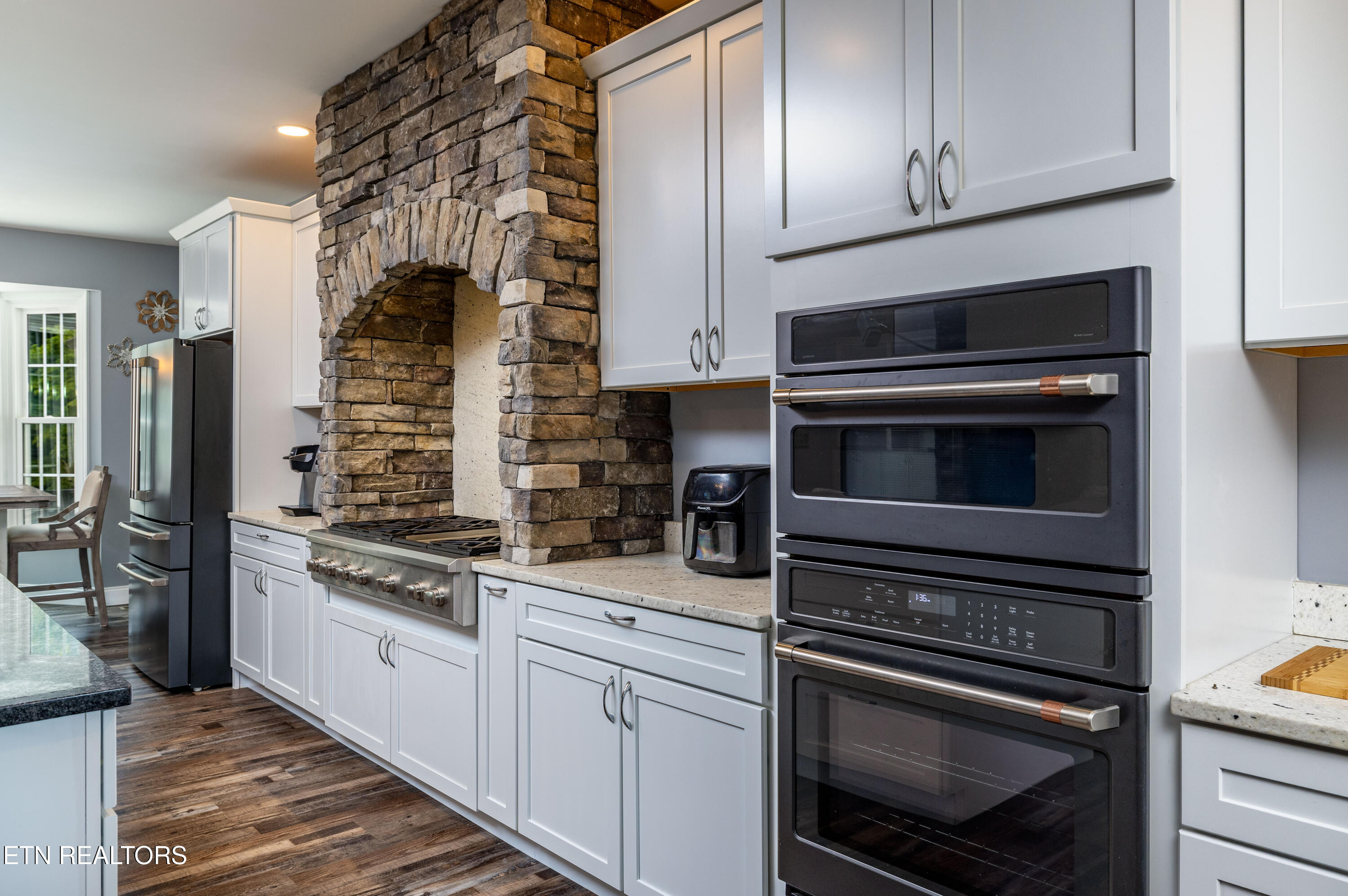 1225 Mountain View Road Lenoir City TN 37771