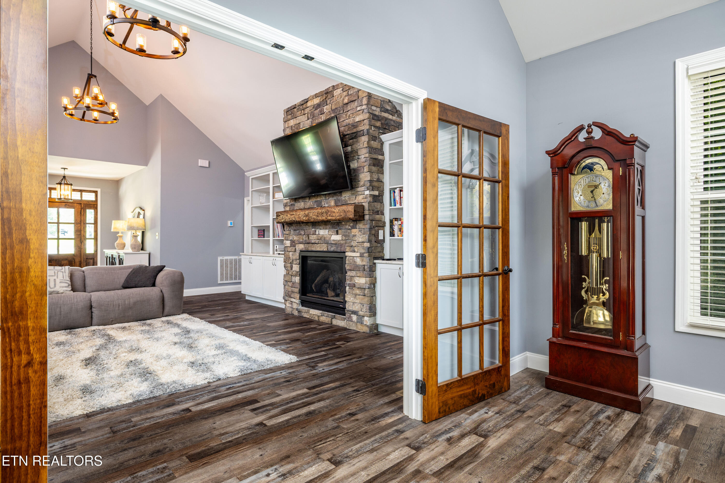 1225 Mountain View Road Lenoir City TN 37771