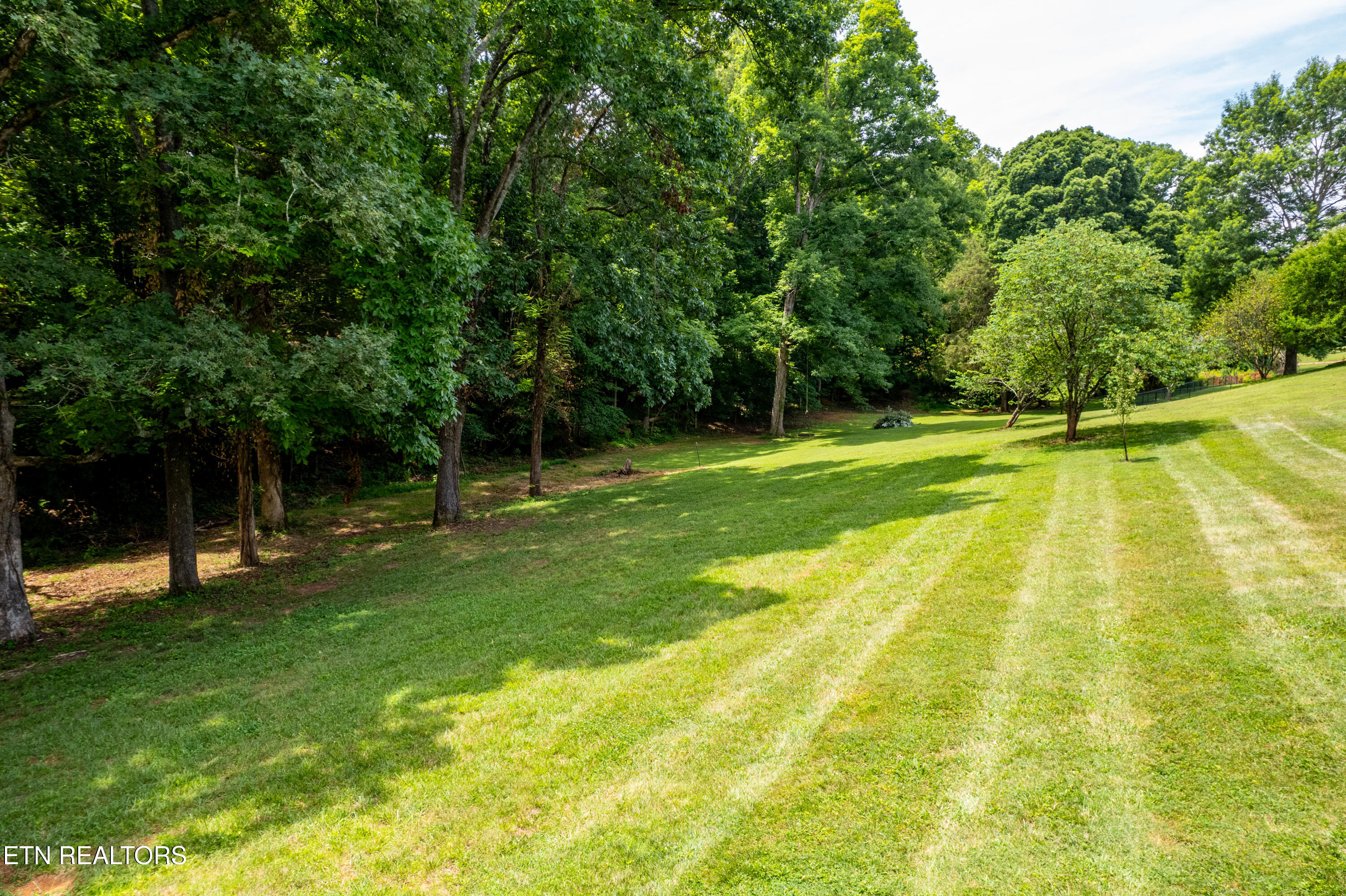 1225 Mountain View Road Lenoir City TN 37771