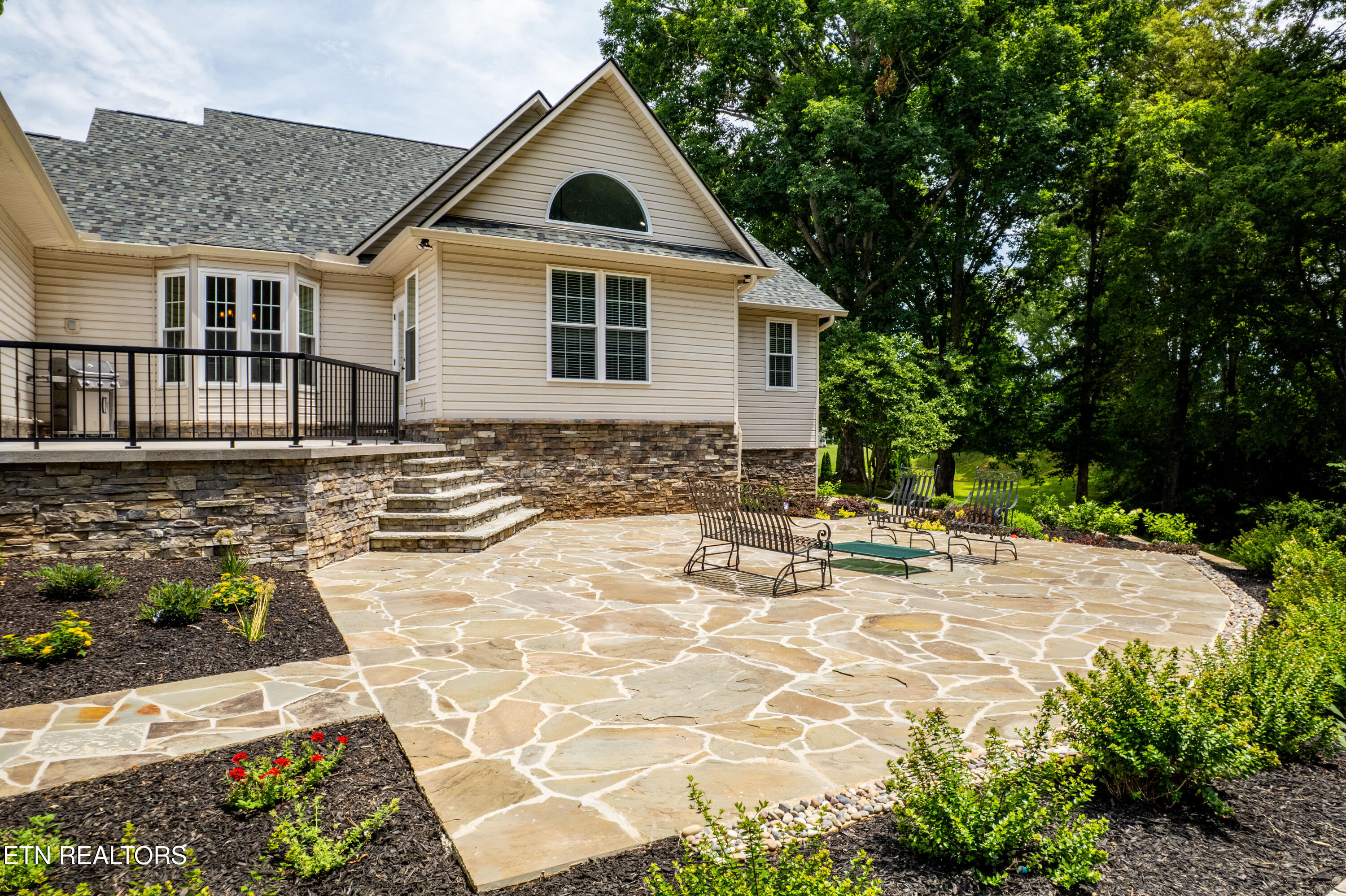 1225 Mountain View Road Lenoir City TN 37771