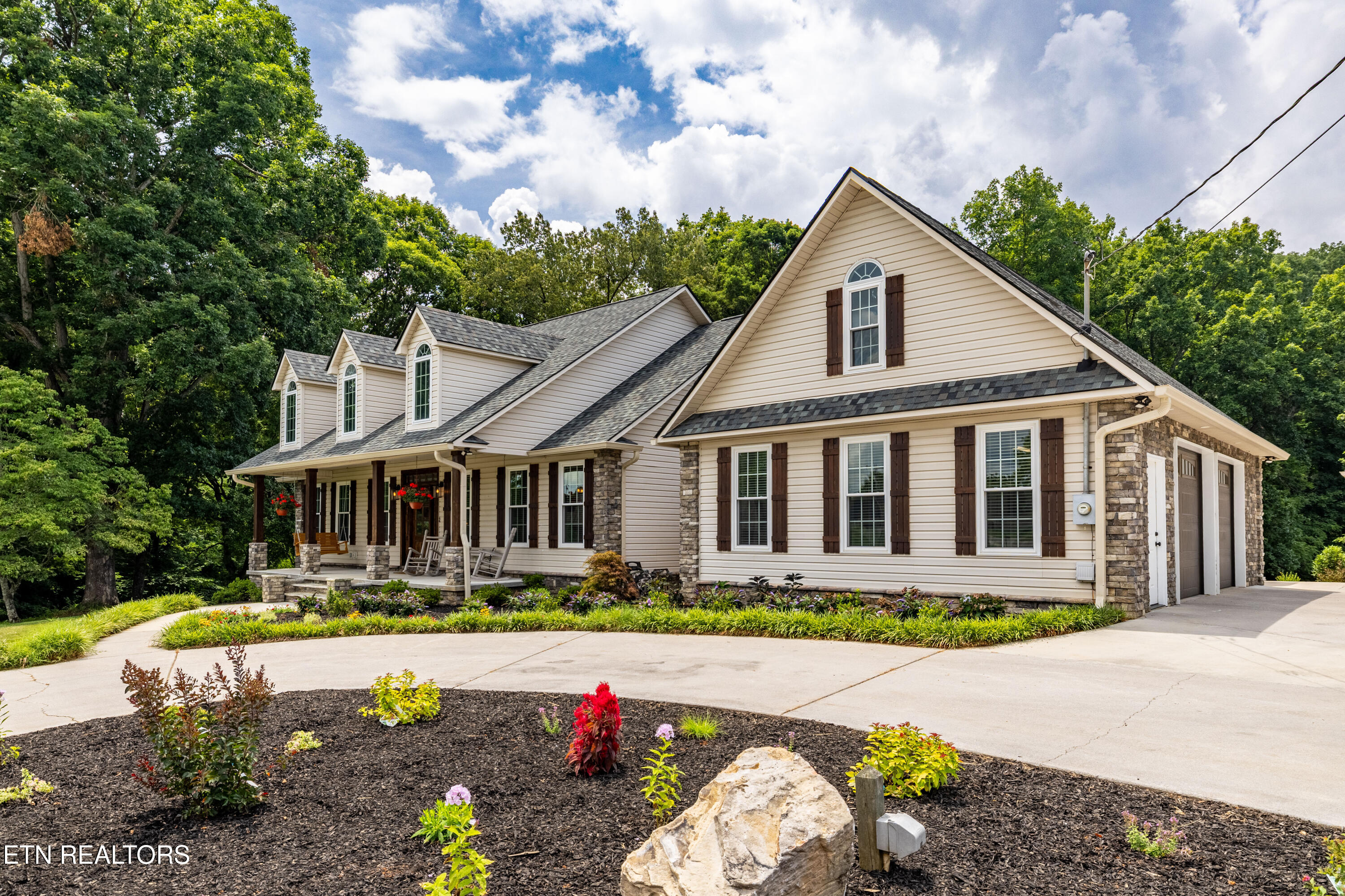 1225 Mountain View Road Lenoir City TN 37771